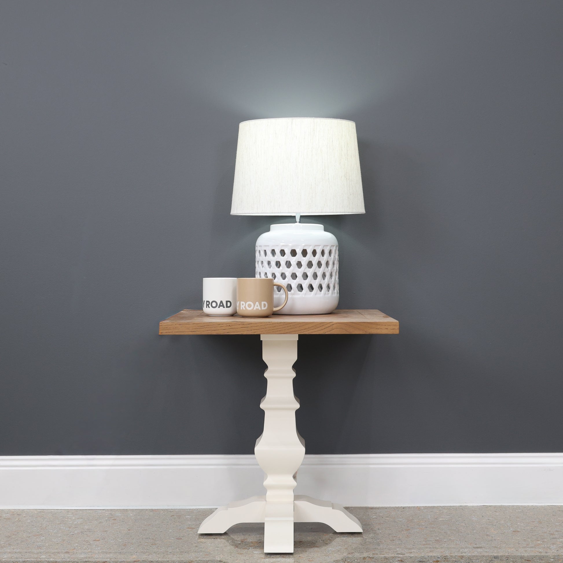 Hampton Lamp Table