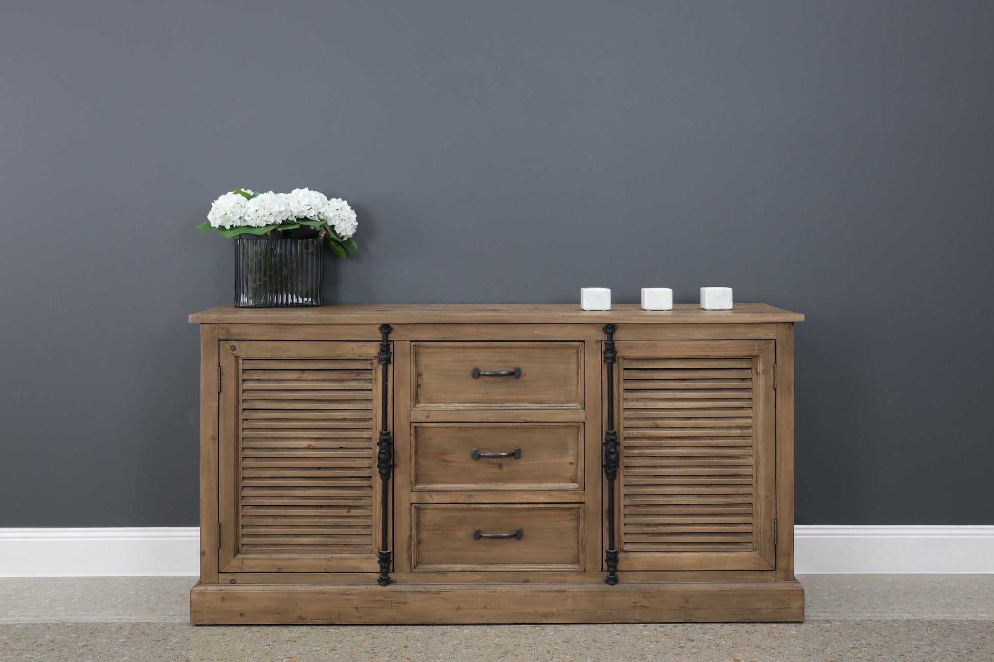 Hagrid Buffet 3 Drawers 2 Doors