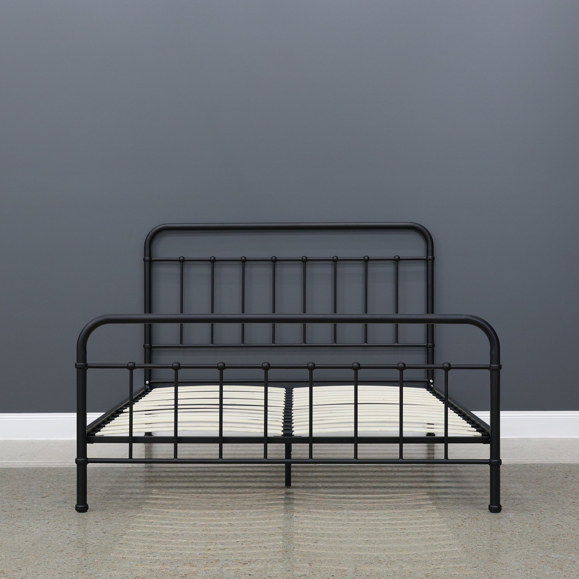 Emerald Bed - Black