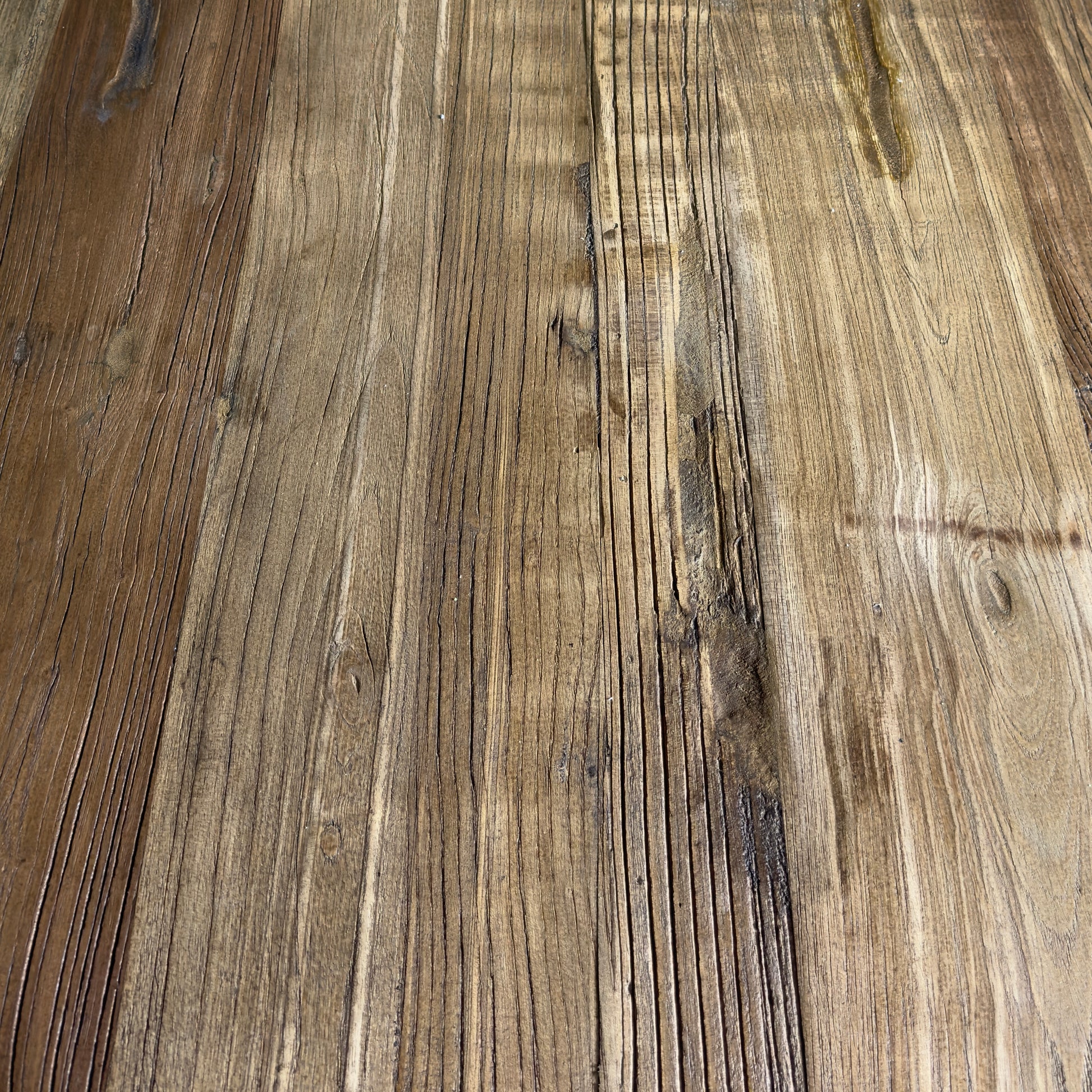 Warby Round Dining Table