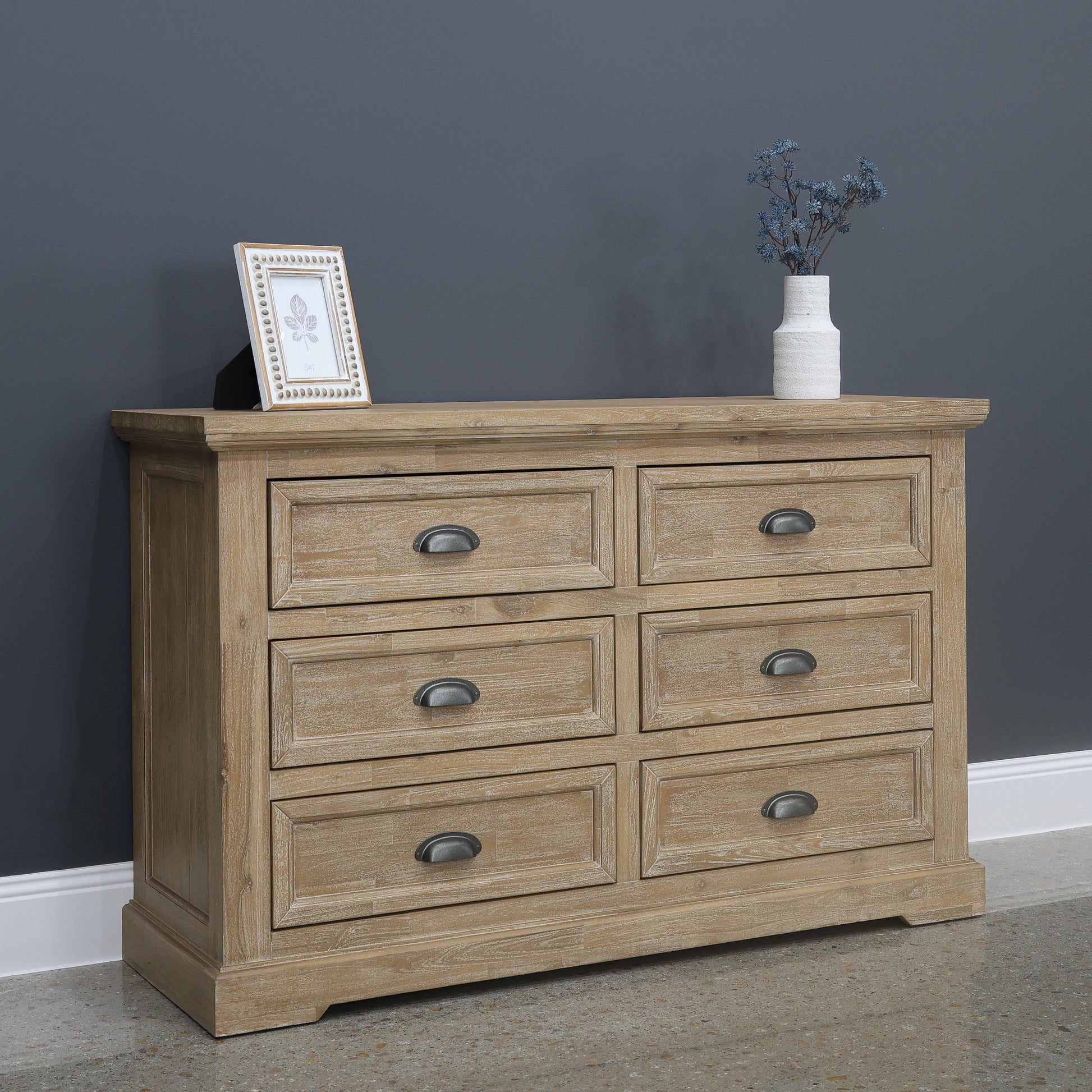 Provedore Natural Dresser