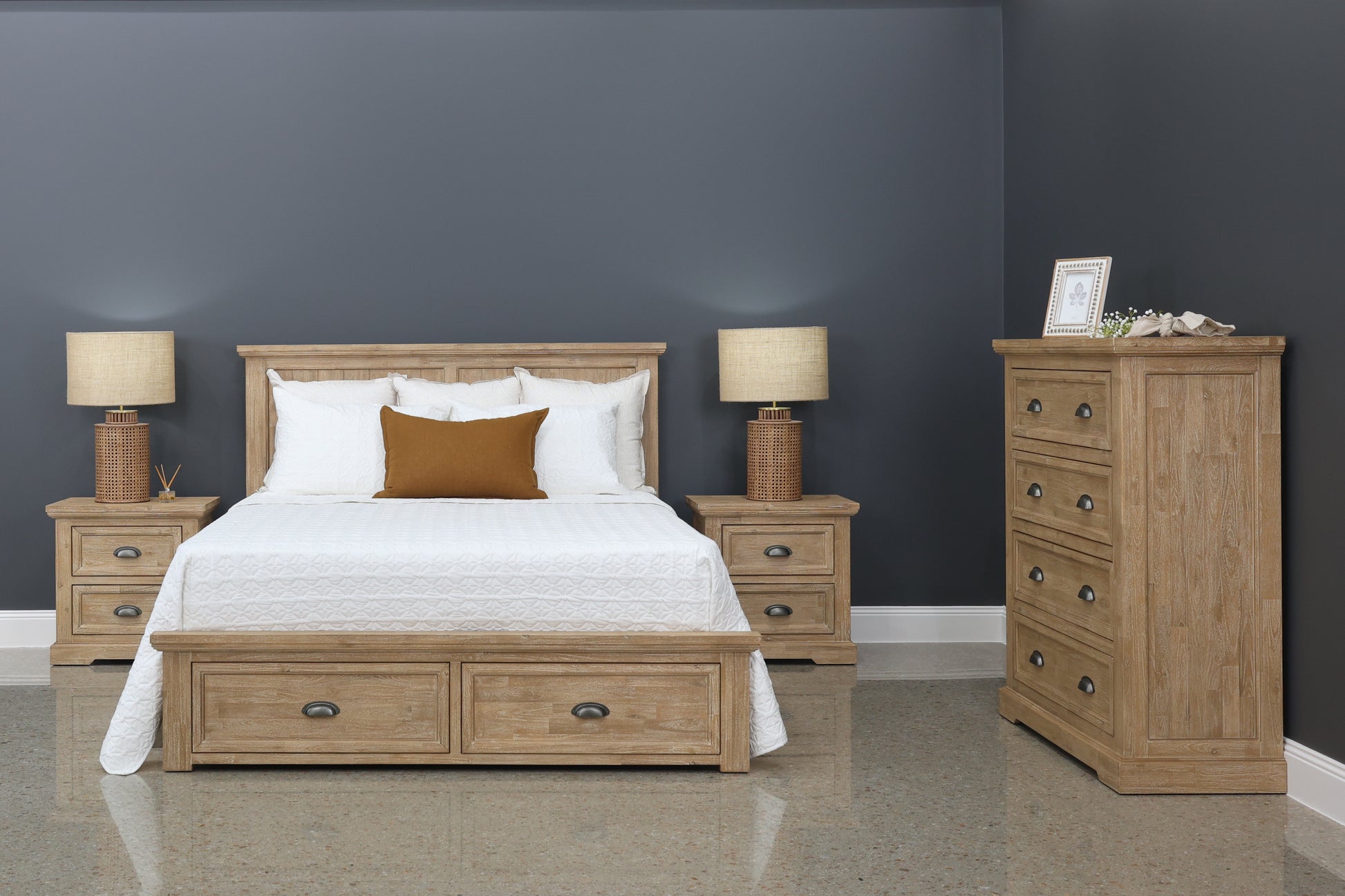 Provedore Natural Tallboy