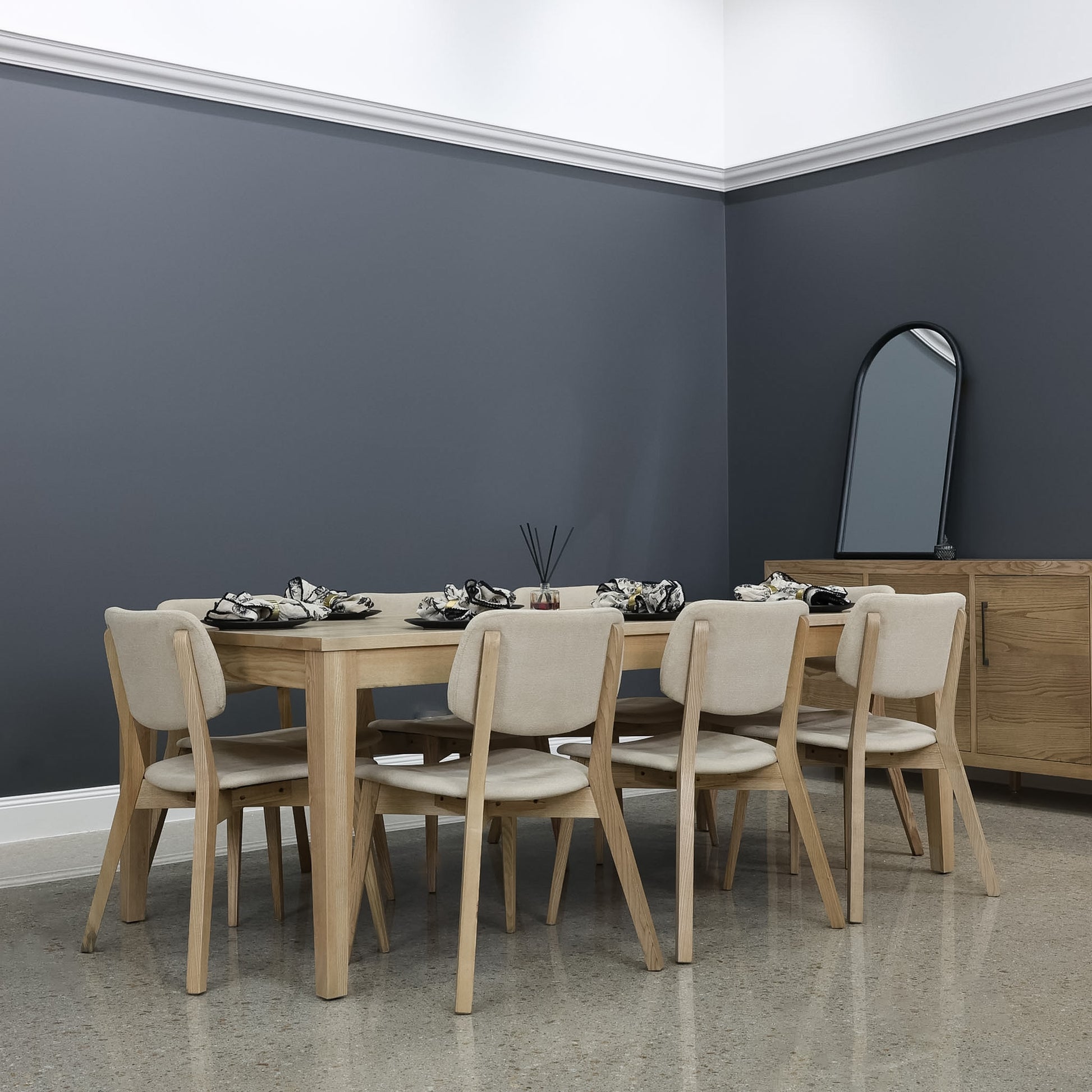 Elizabeth Dining Table - Natural