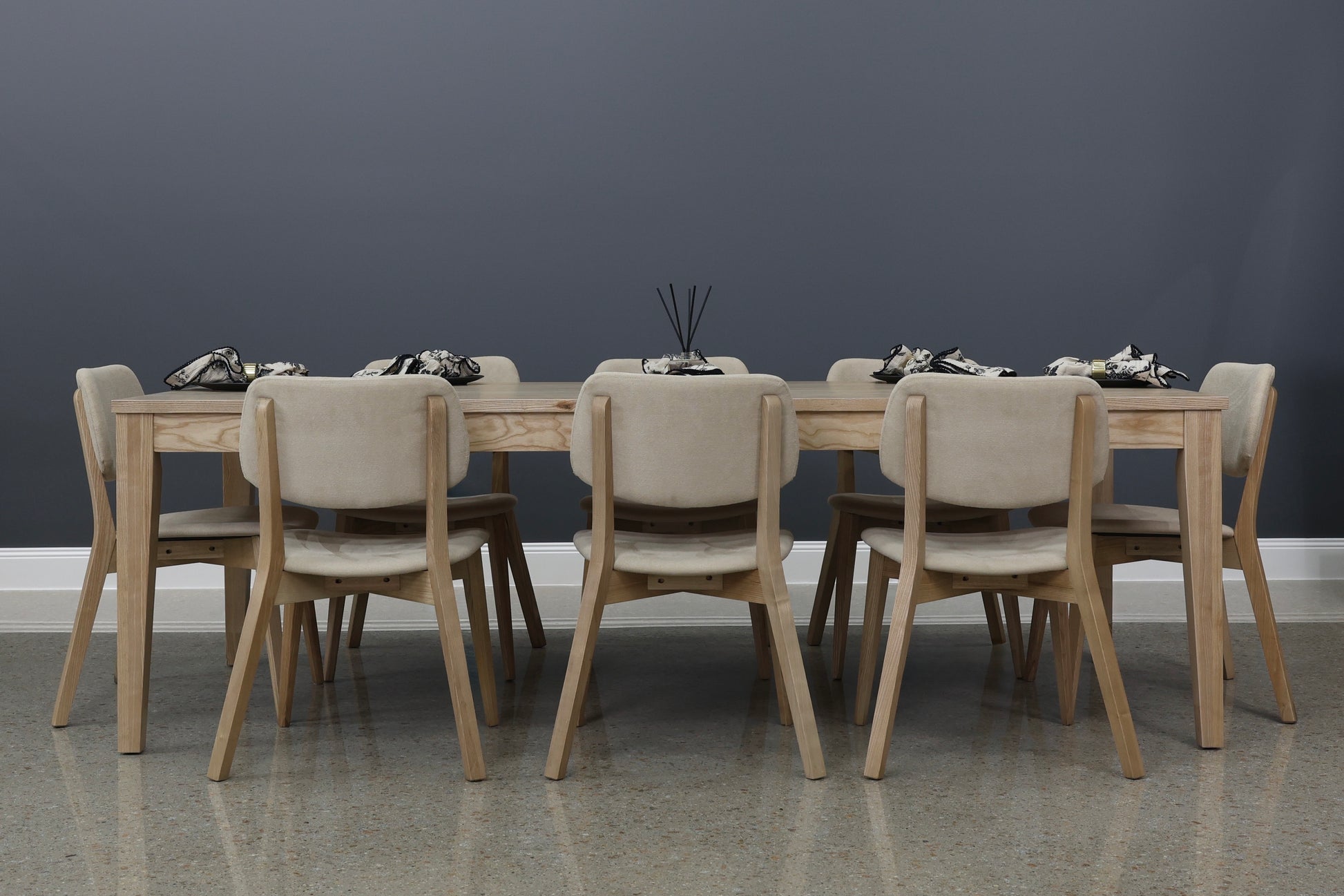 Elizabeth Dining Table - Natural