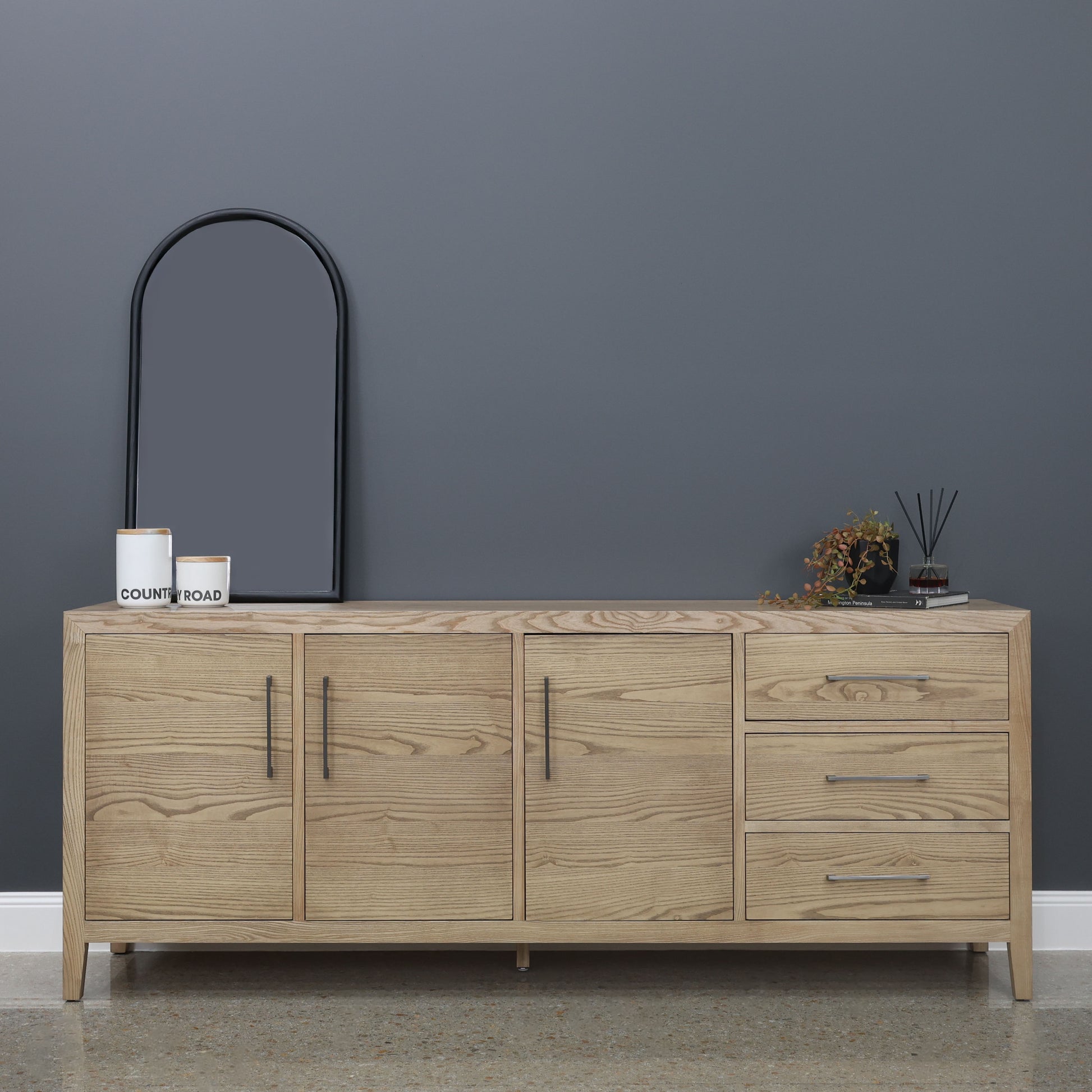 Elizabeth Buffet 220cm L - Natural