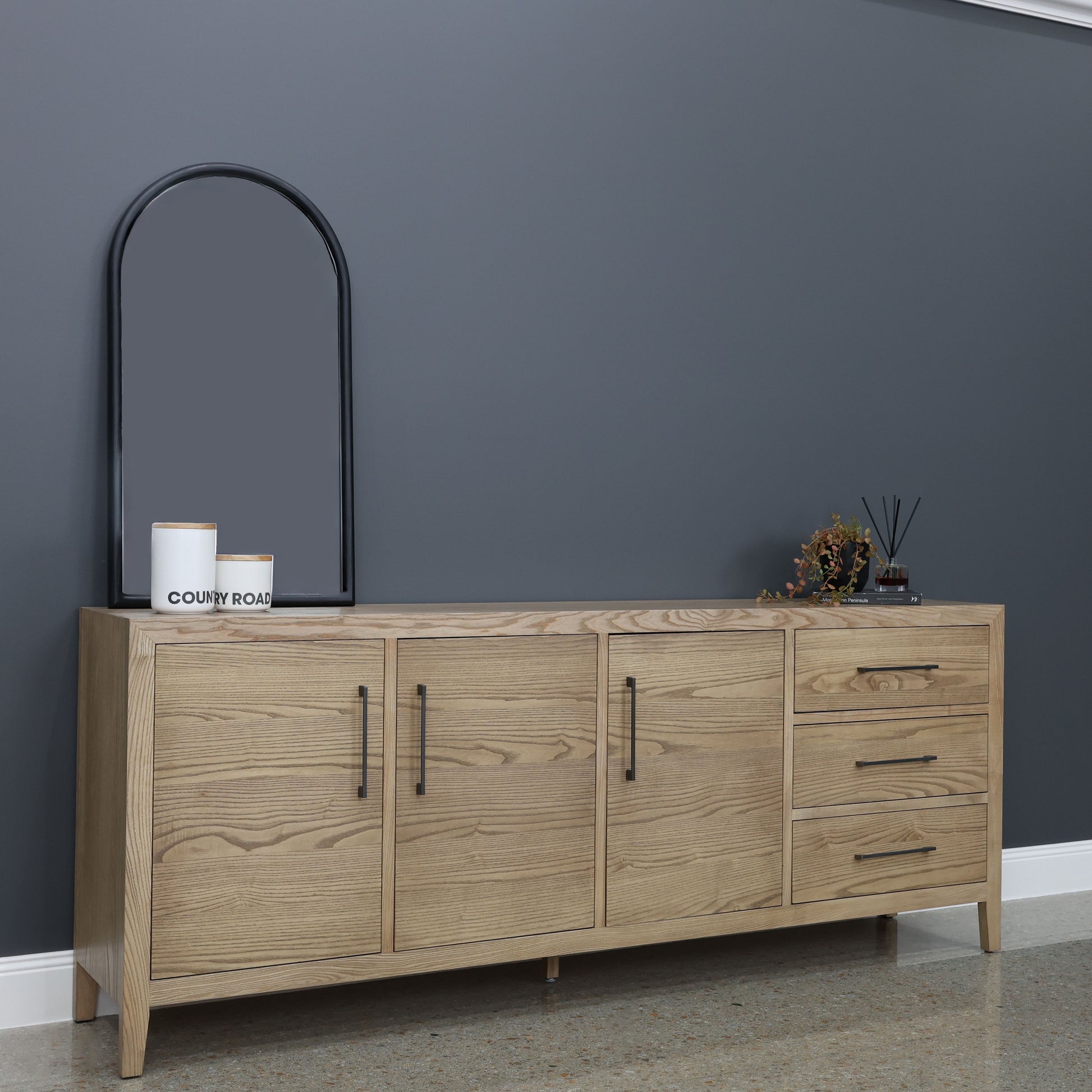Elizabeth Buffet 220cm L - Natural