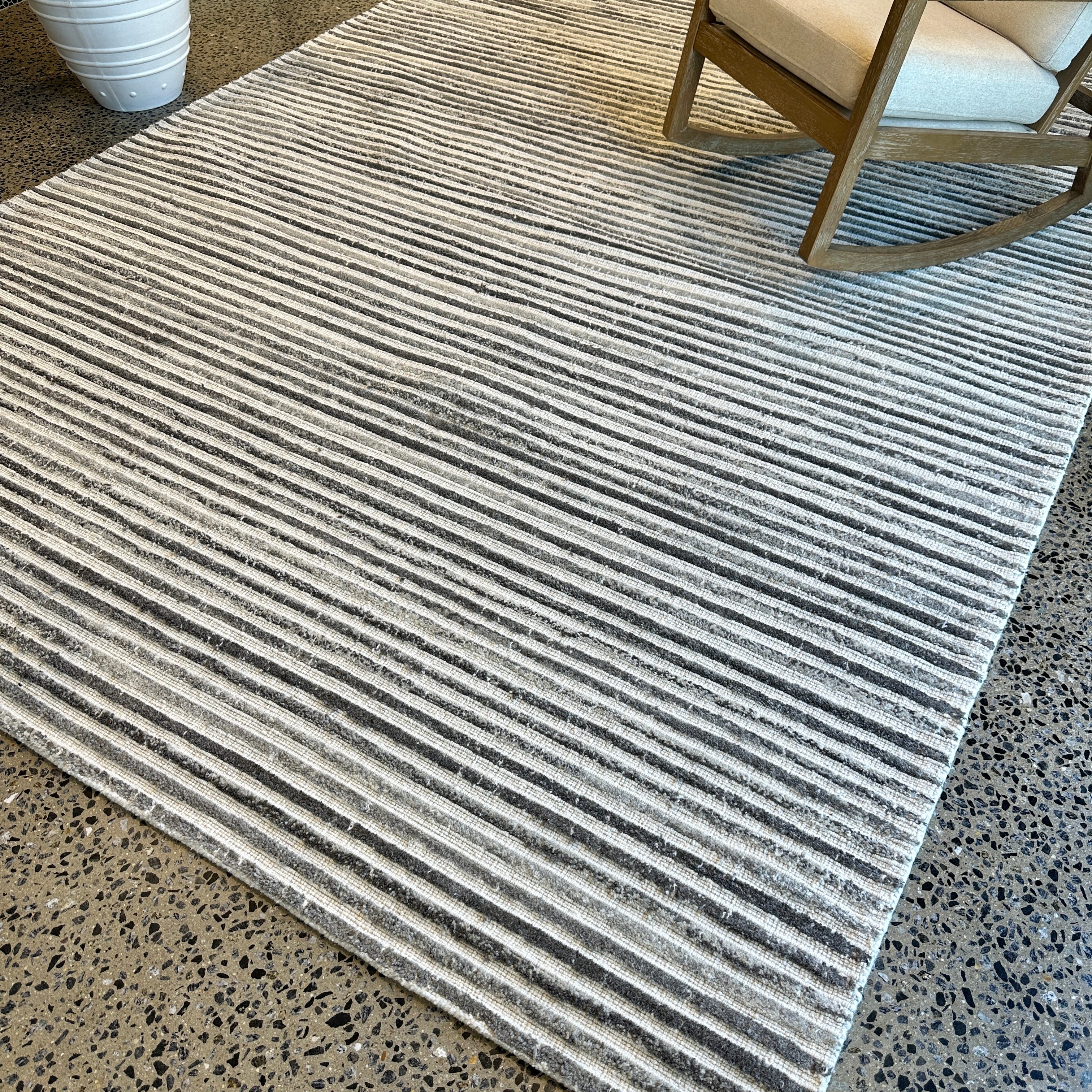 Radford Rug - Grey/Ivory