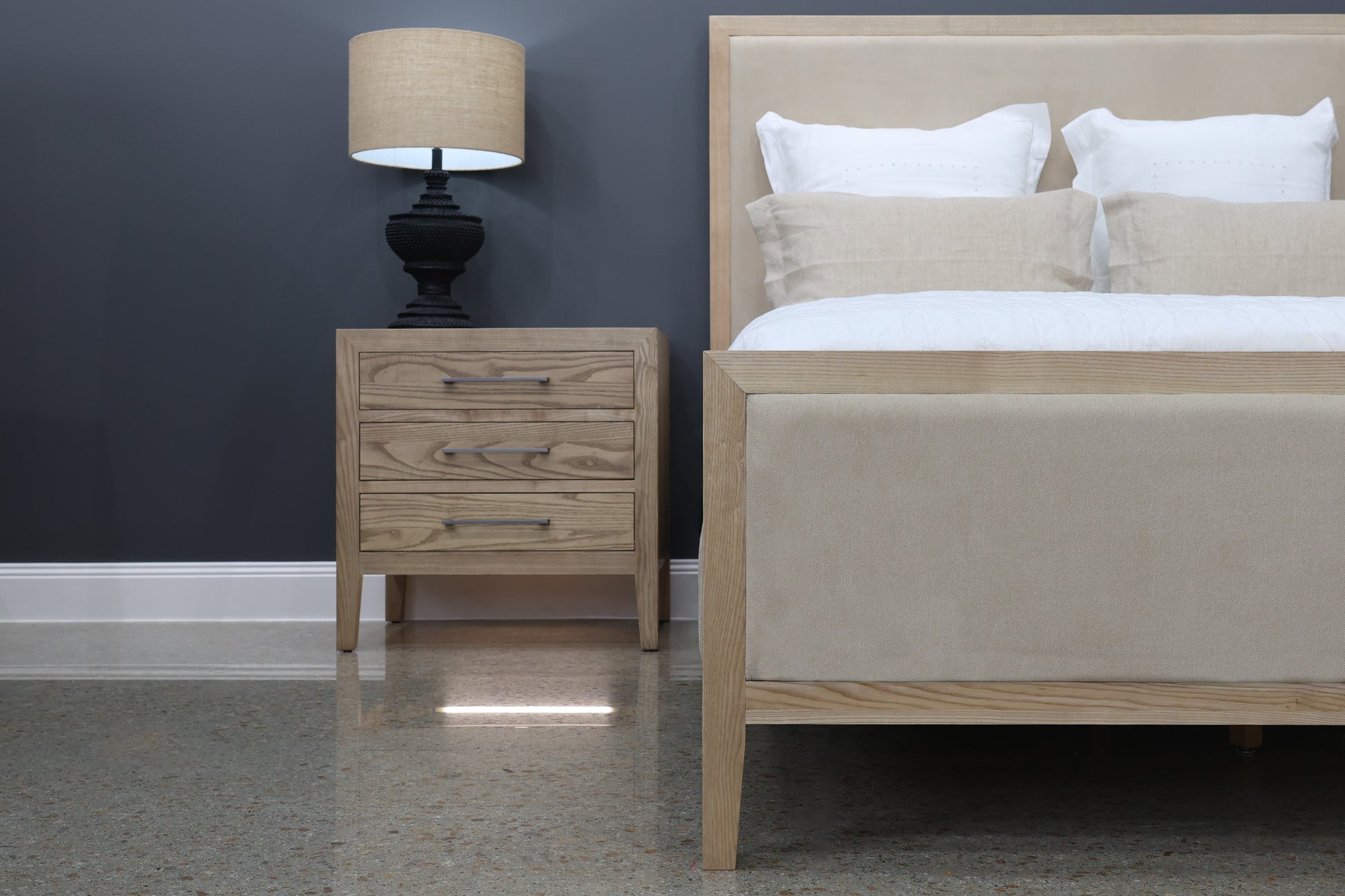 Elizabeth Bed - Natural