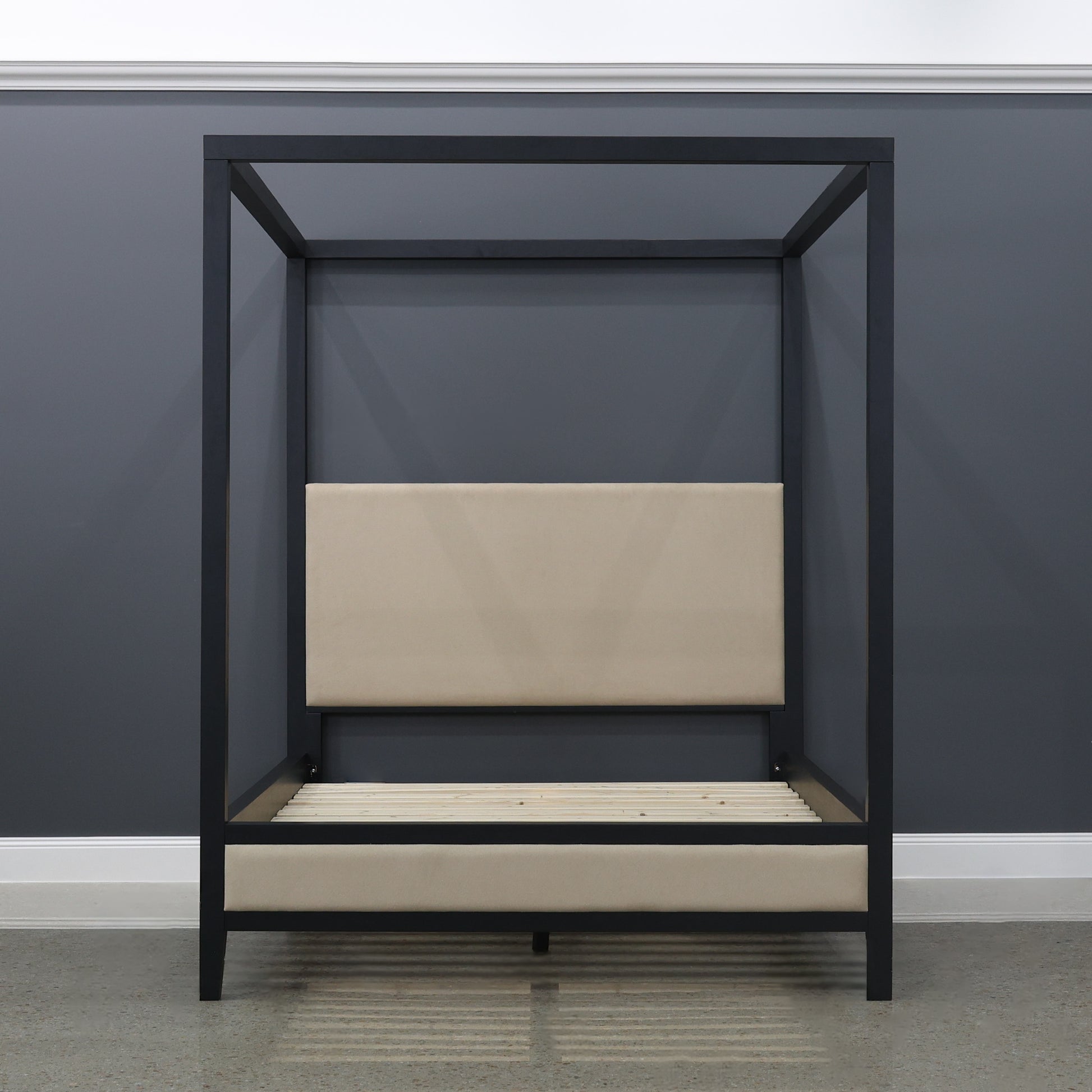 Elizabeth Bed w/ Posts