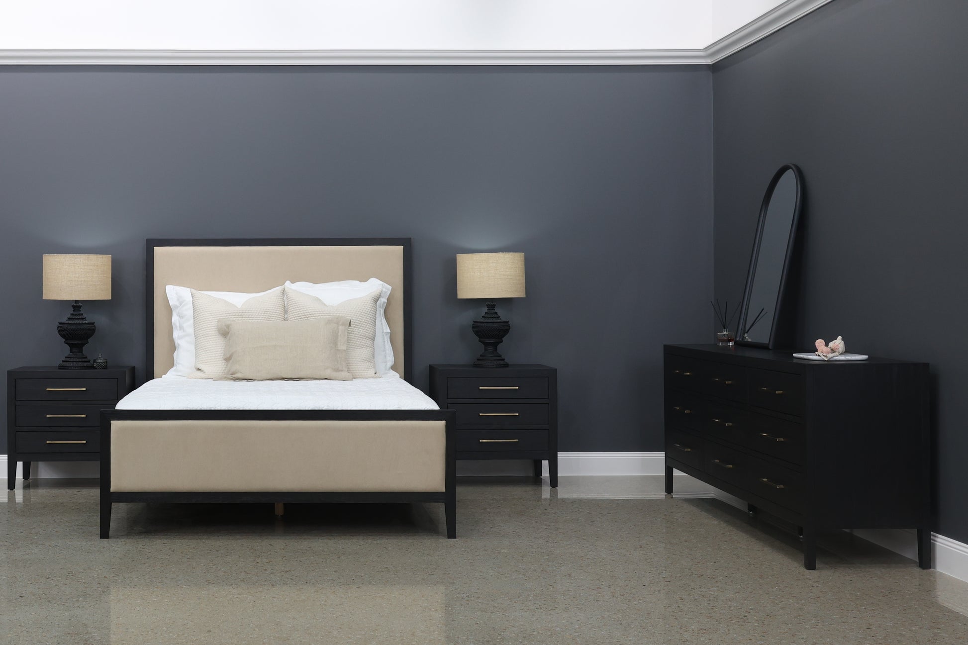 Elizabeth Dresser w/ 9 Drawers