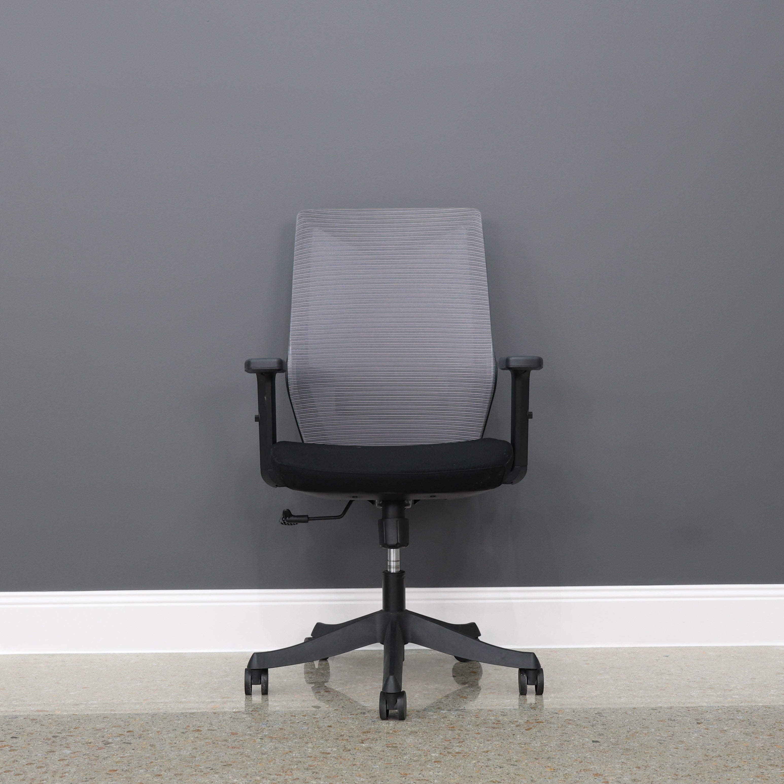 Executive Office Chair - Light Grey/ Black