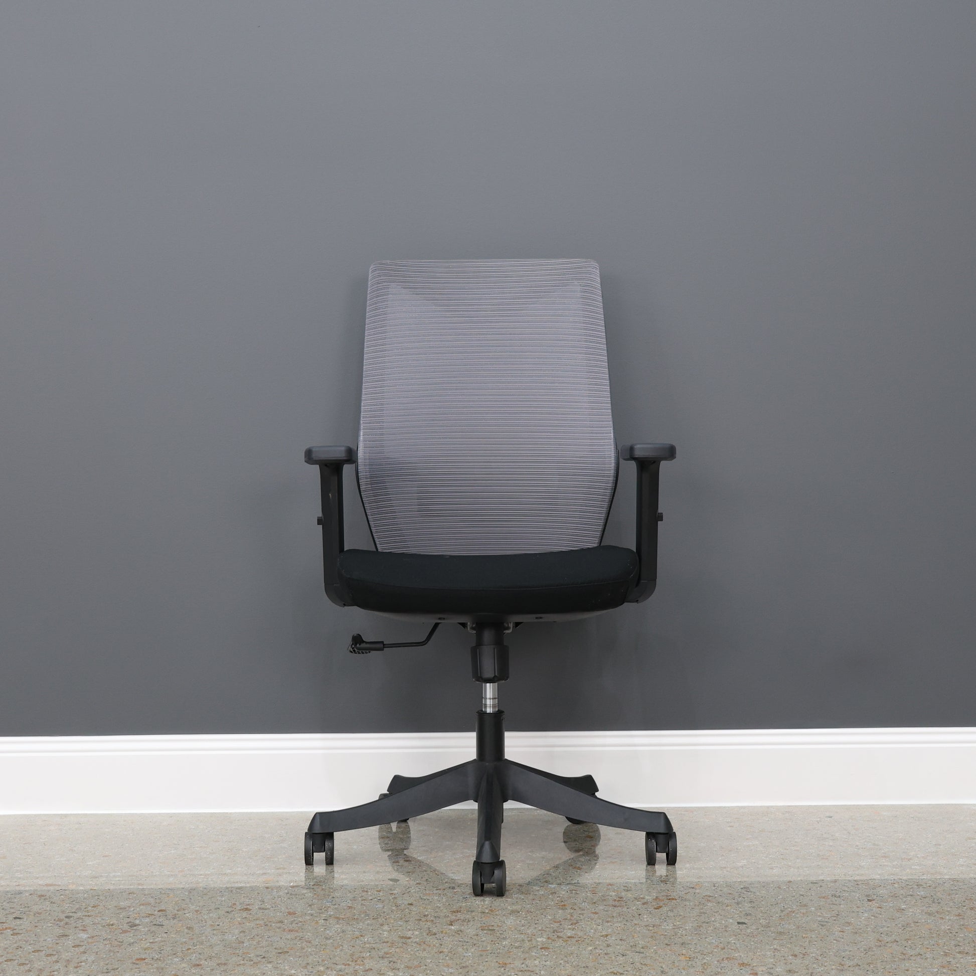 Executive Office Chair - Light Grey/ Black