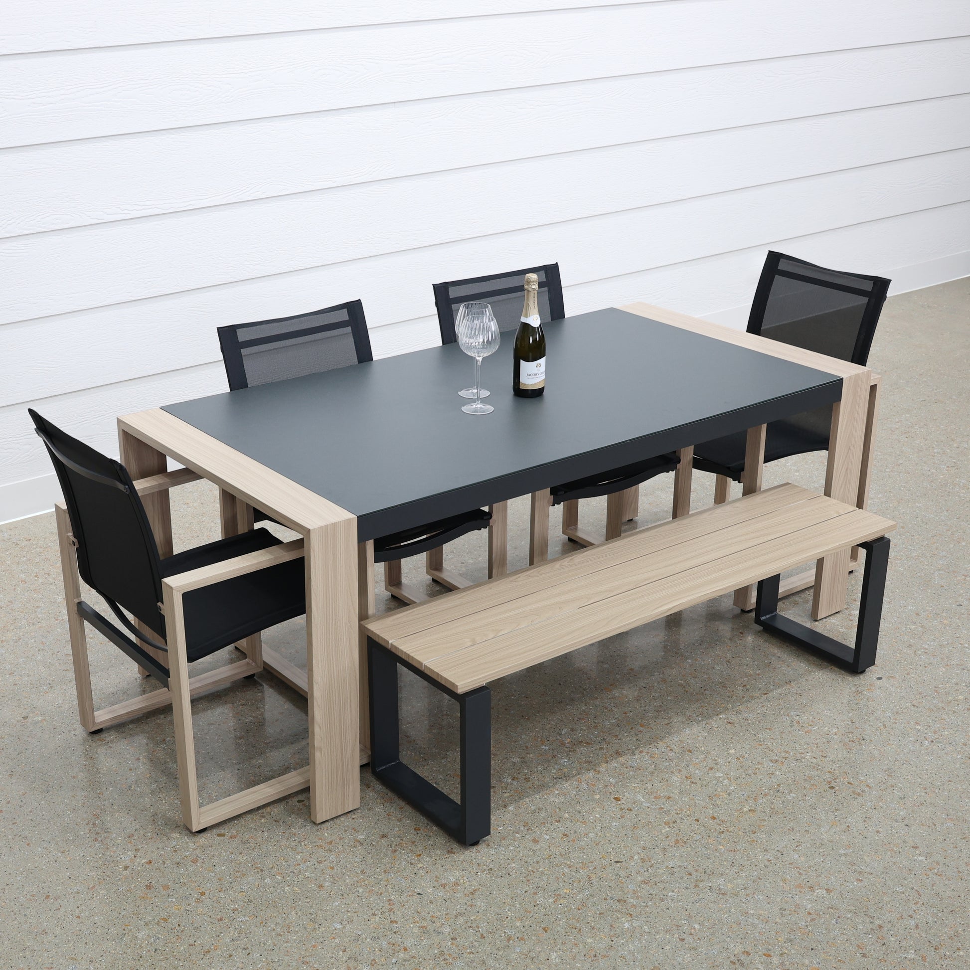 Cairns Outdoor Dining Setting