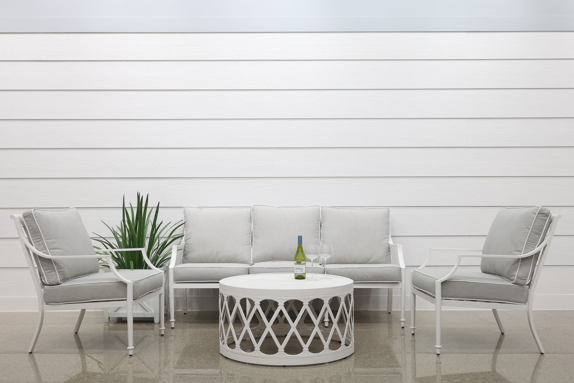 Elmore 4 Piece Outdoor Lounge Setting - White