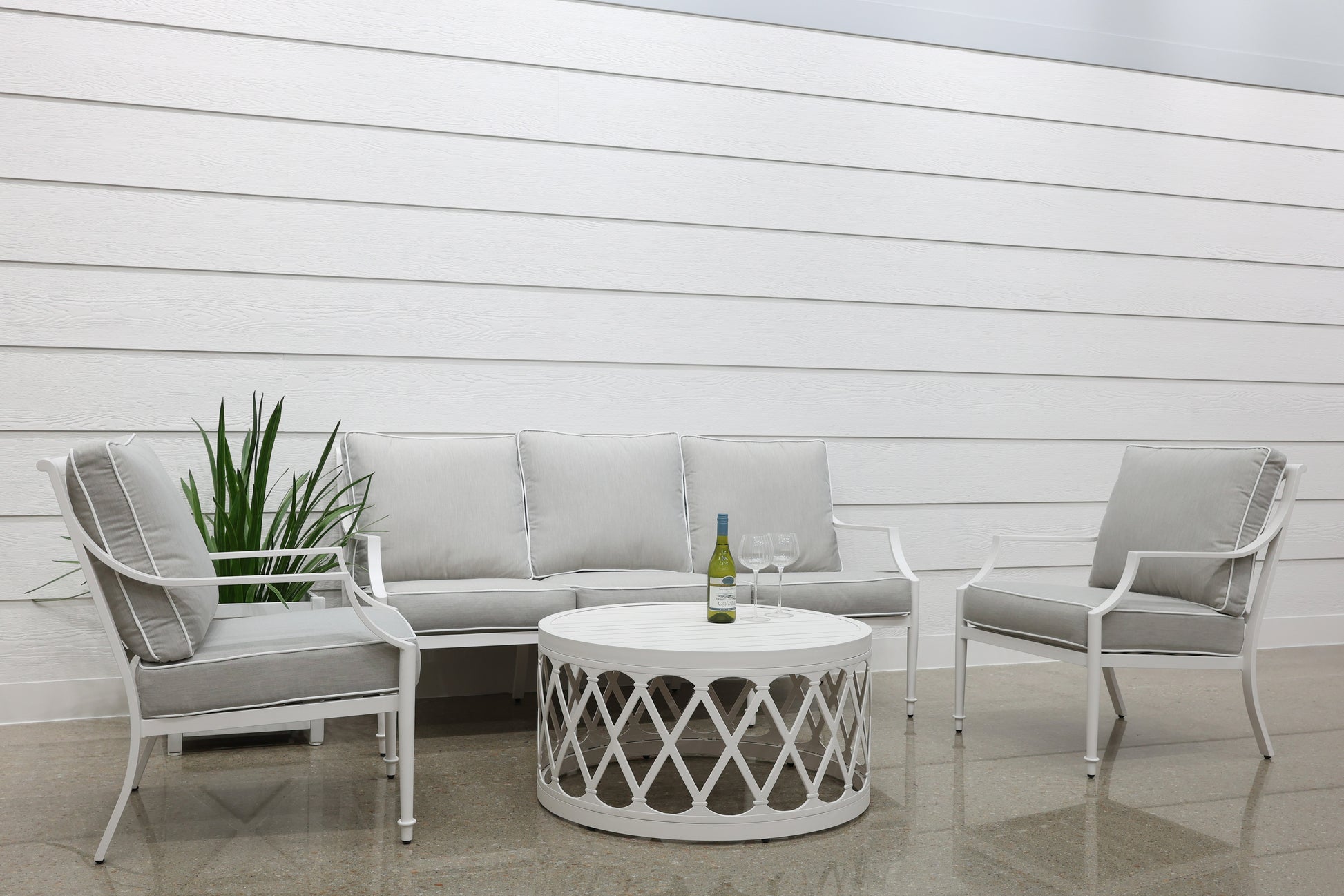 Elmore 4 Piece Outdoor Lounge Setting - White
