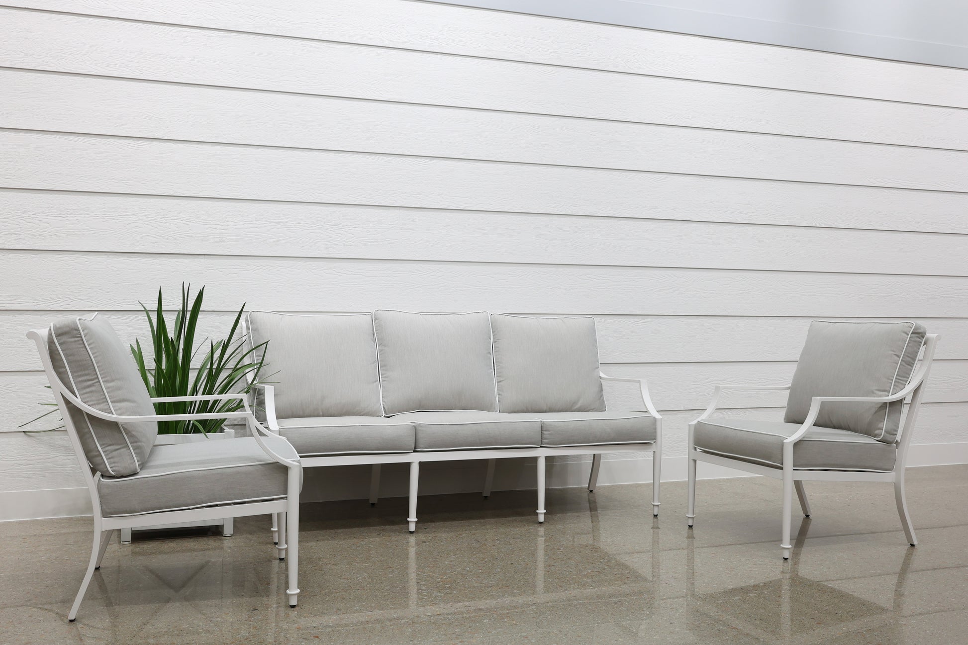 Elmore 4 Piece Outdoor Lounge Setting - White