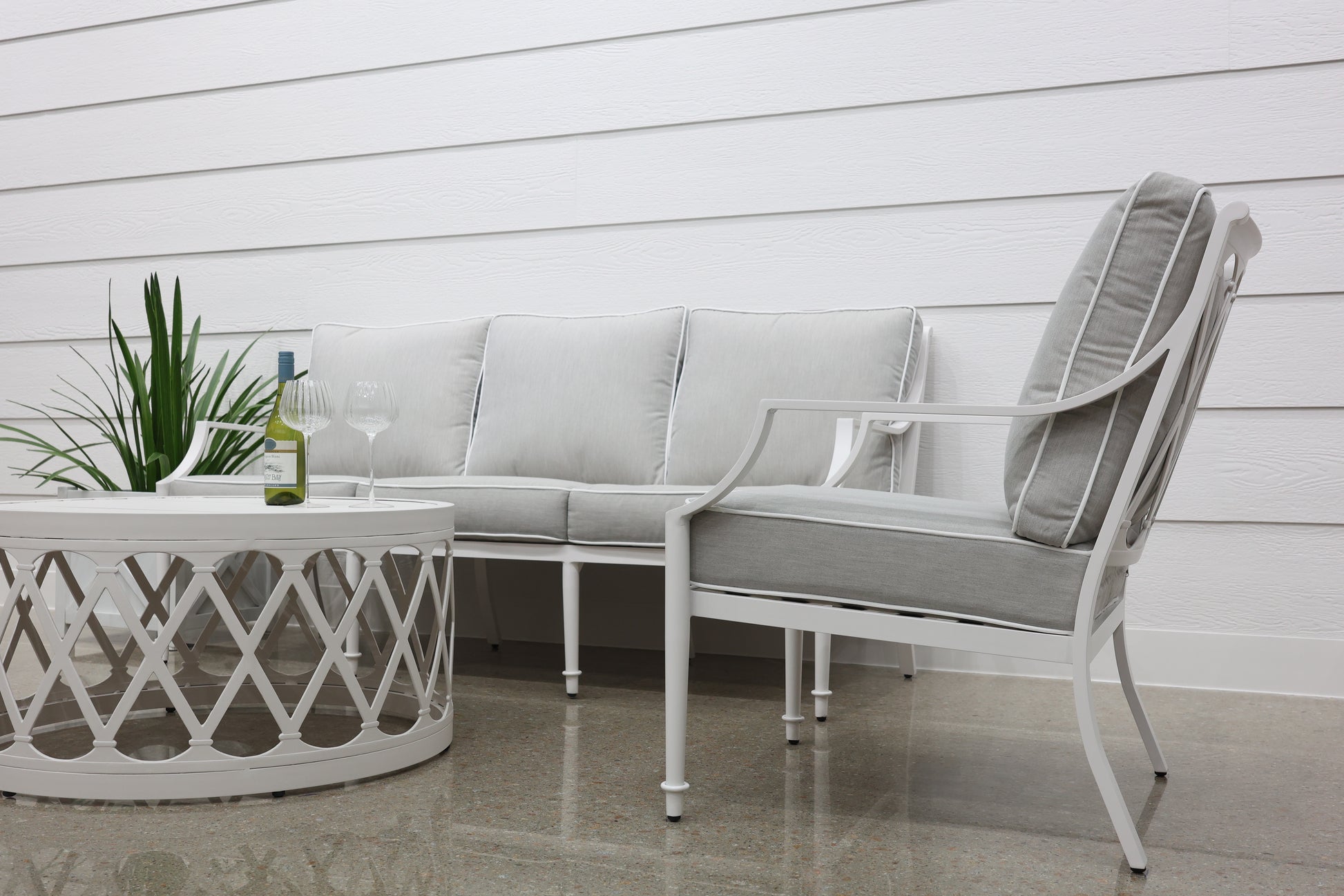 Elmore 4 Piece Outdoor Lounge Setting - White