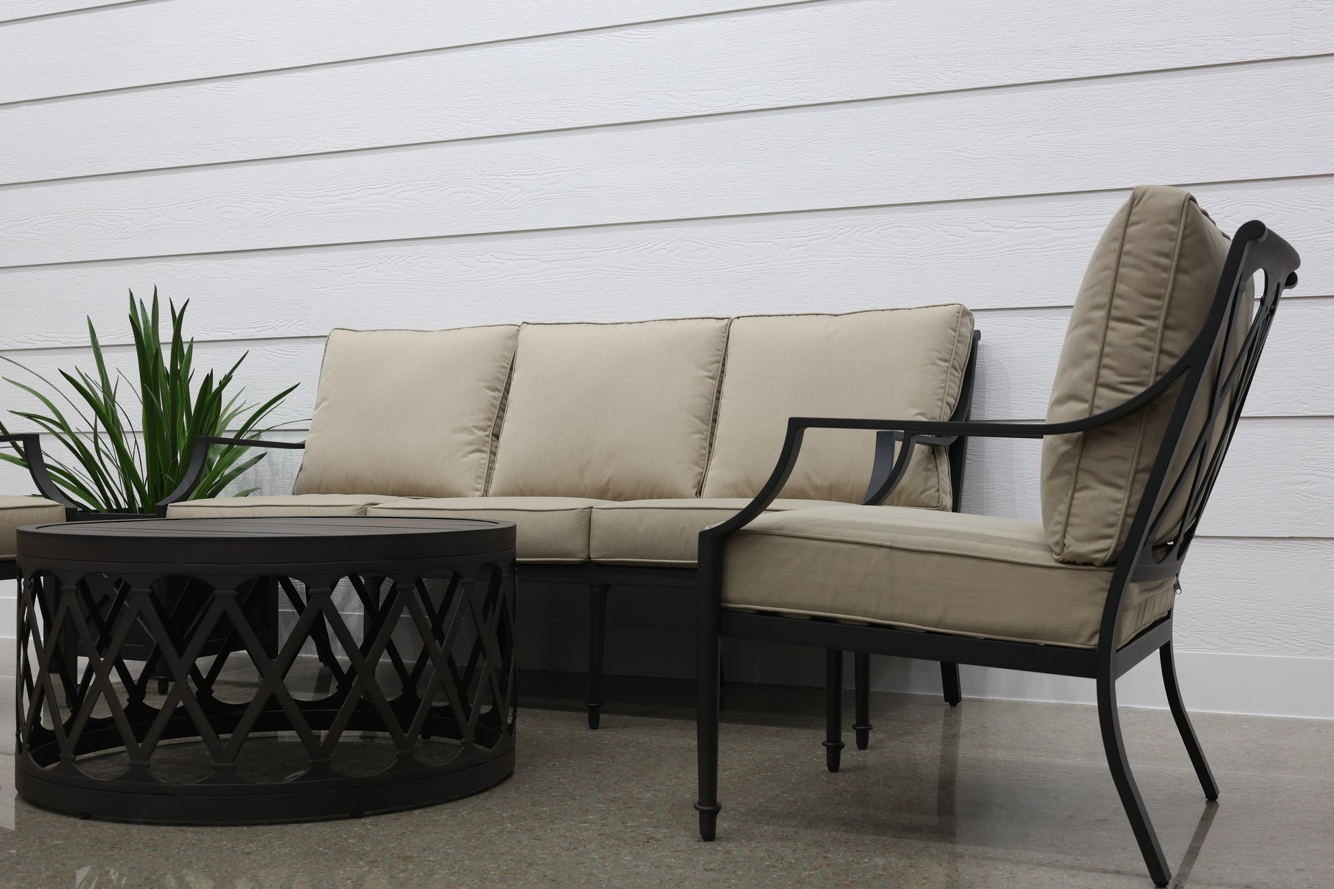 Elmore 4 Piece Outdoor Lounge Setting - Rustic Black