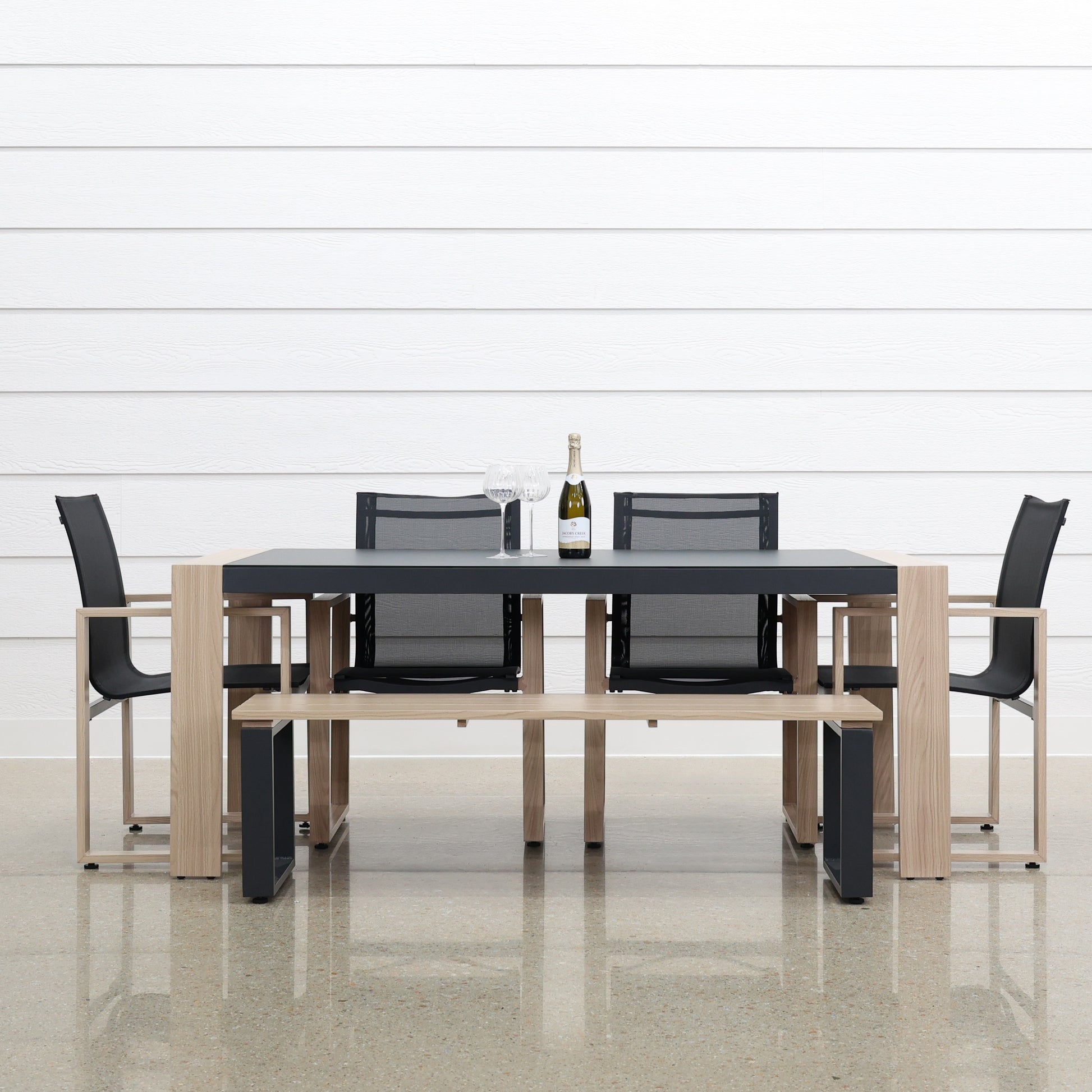 Cairns Outdoor Dining Setting