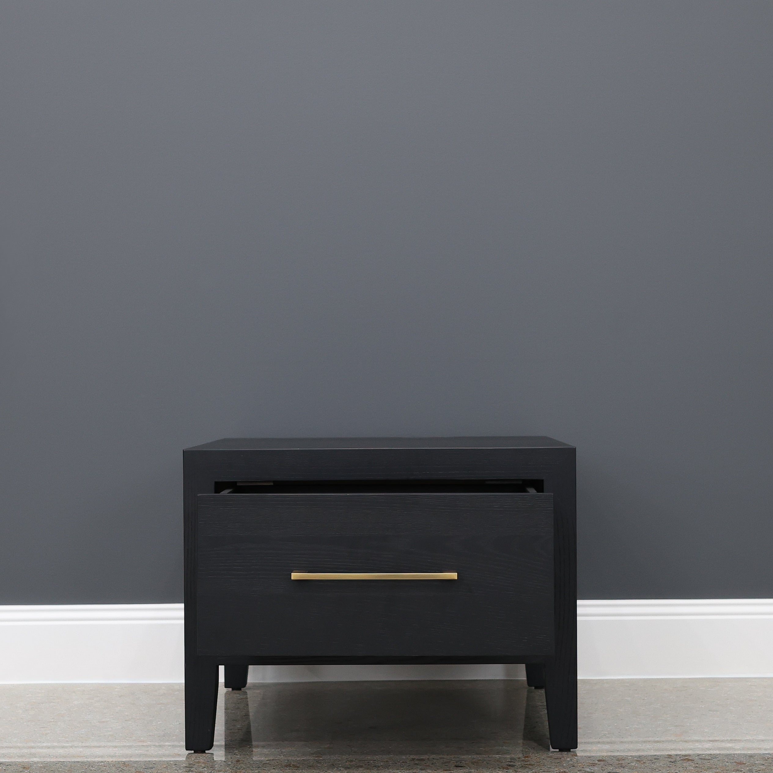 Elizabeth Lamp Table 60cm L
