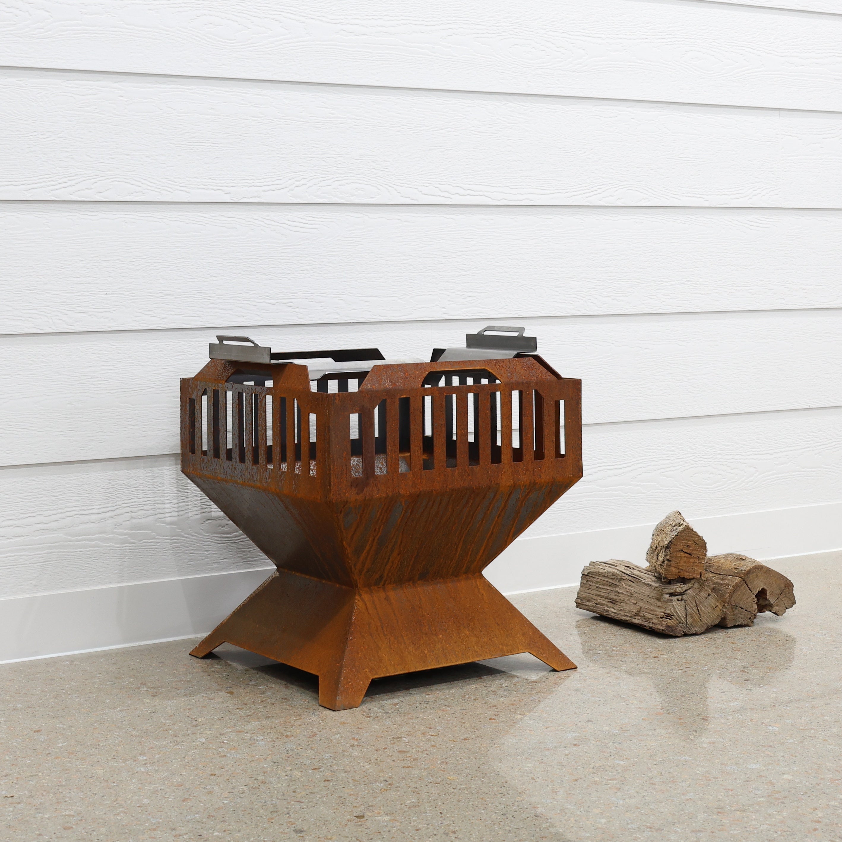 BBQ Firepit w/ BBQ Plate