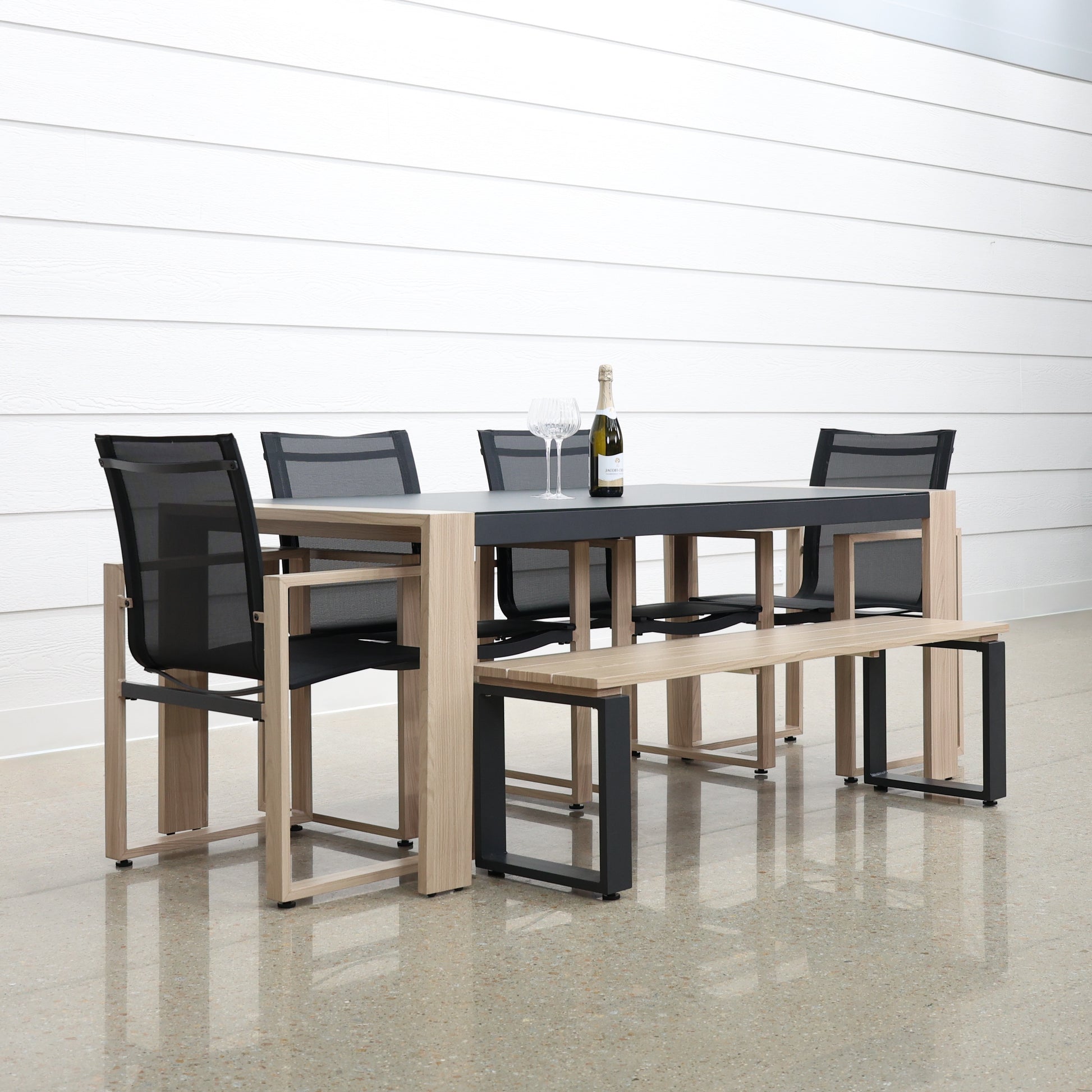 Cairns Outdoor Dining Setting