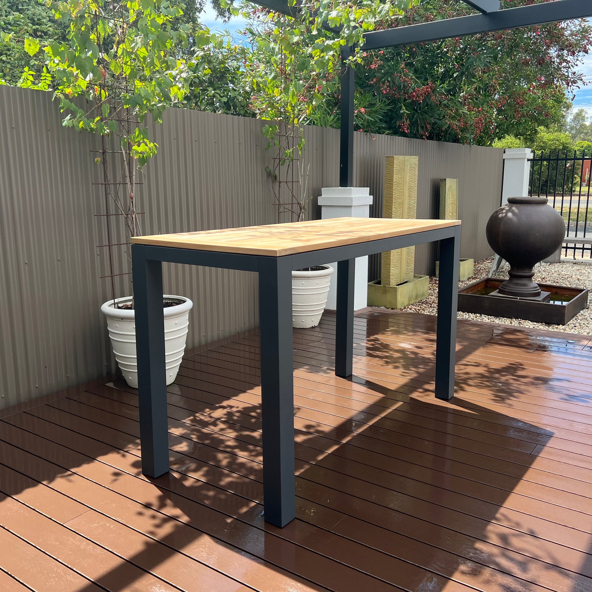 Sense Bar Table - Black