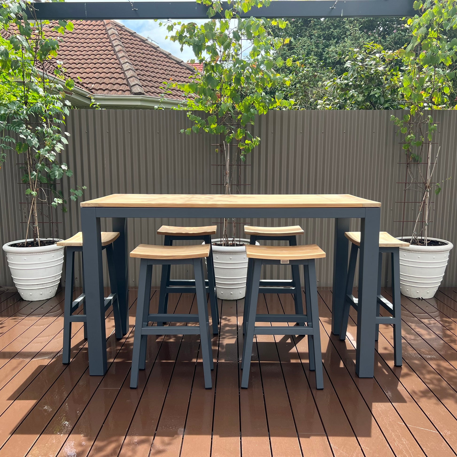 Sense Bar Table - Black