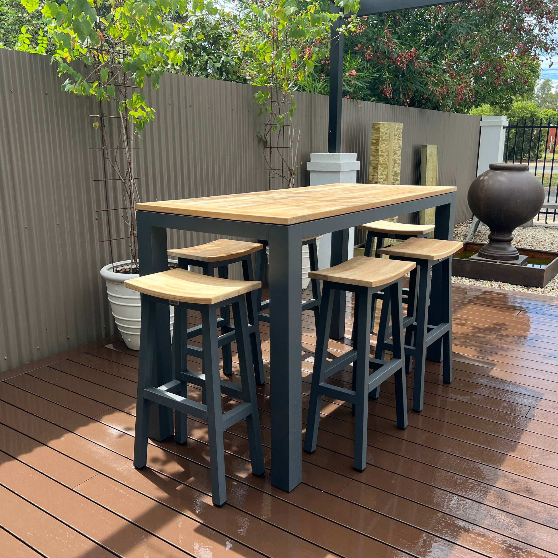 Sense Bar Table - Black