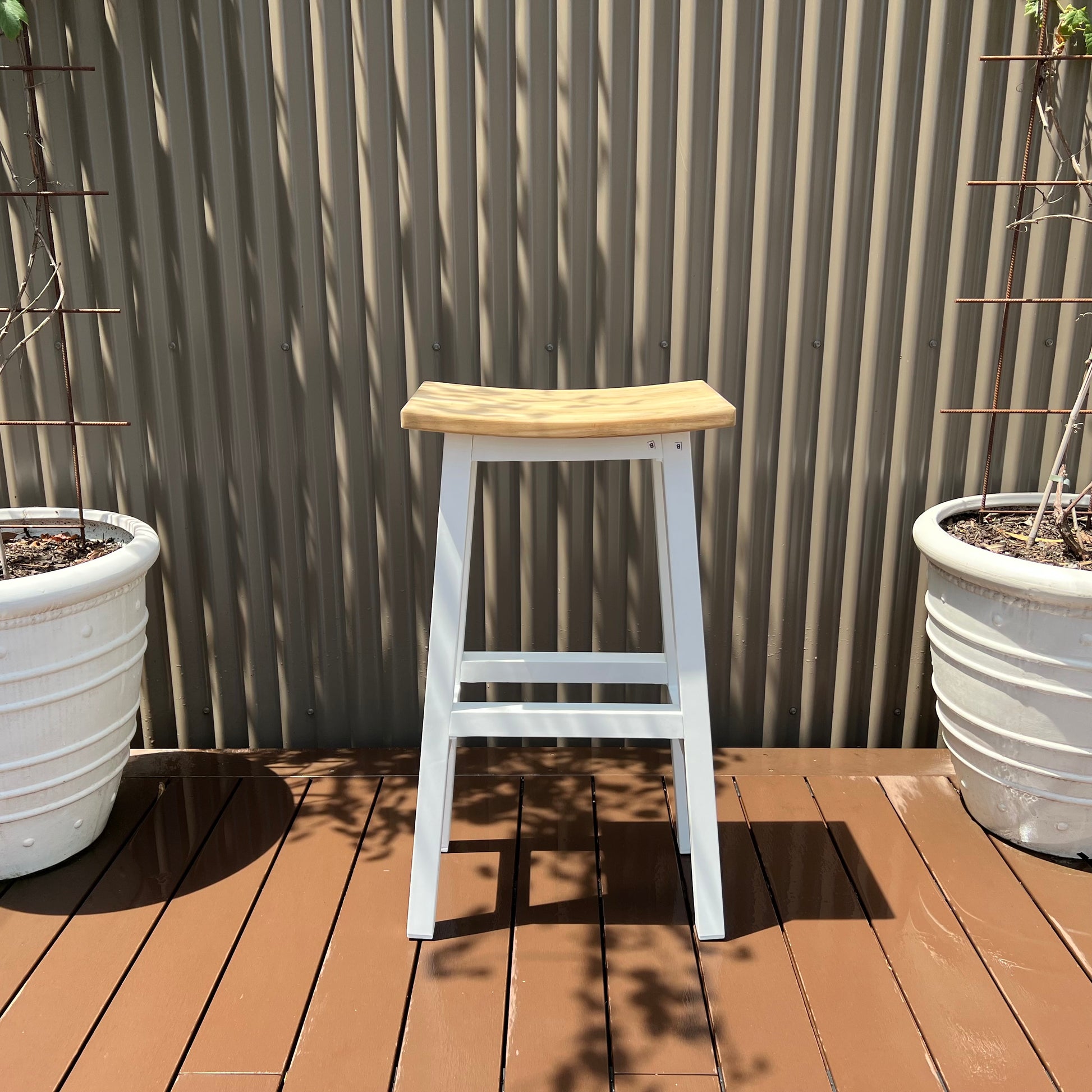Sense Bar Stool - Shell