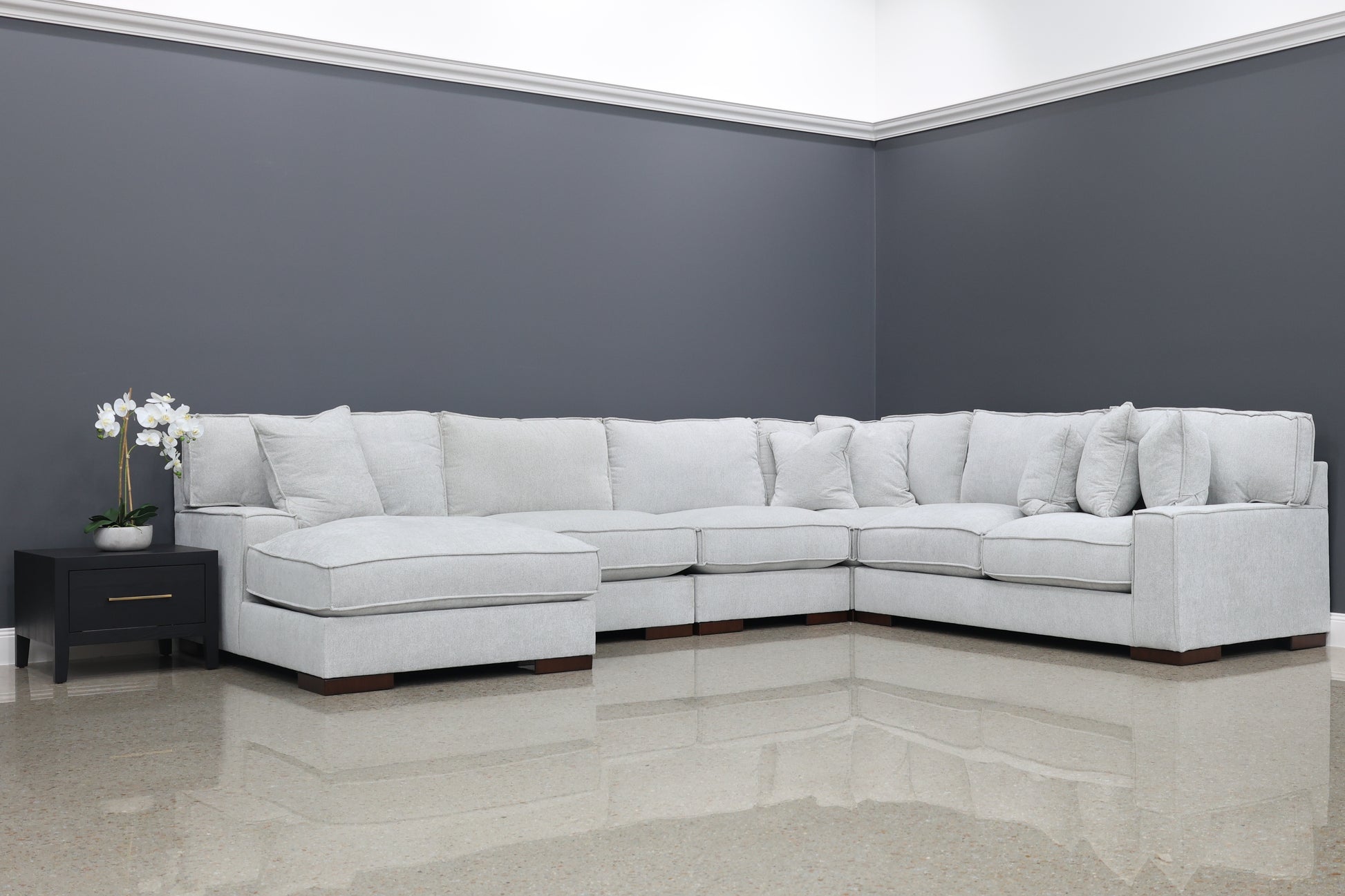 Gembrook Corner Lounge w/ LHF Chaise - Light Grey