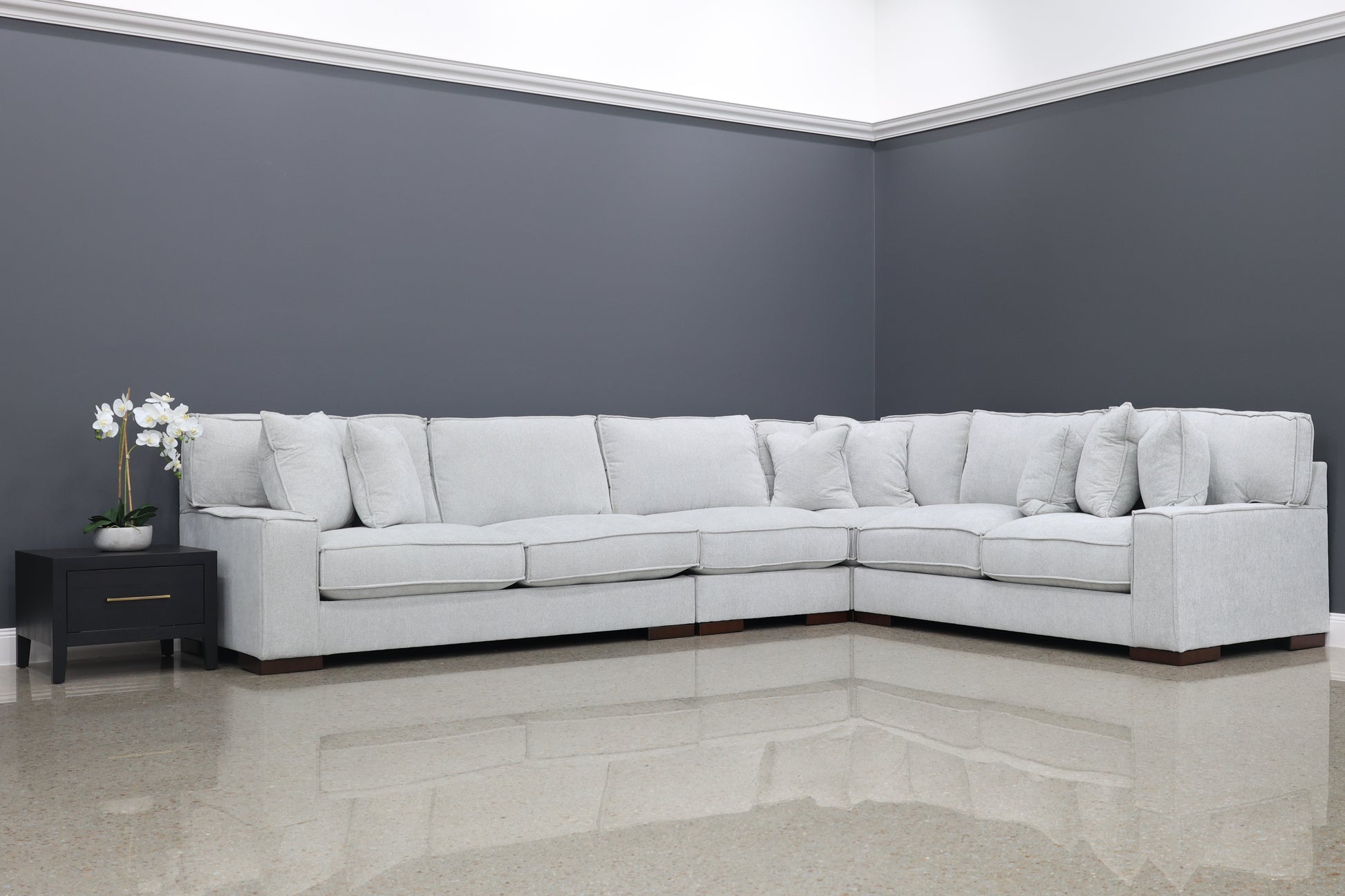 Gembrook 4 Piece Corner Lounge - Light Grey