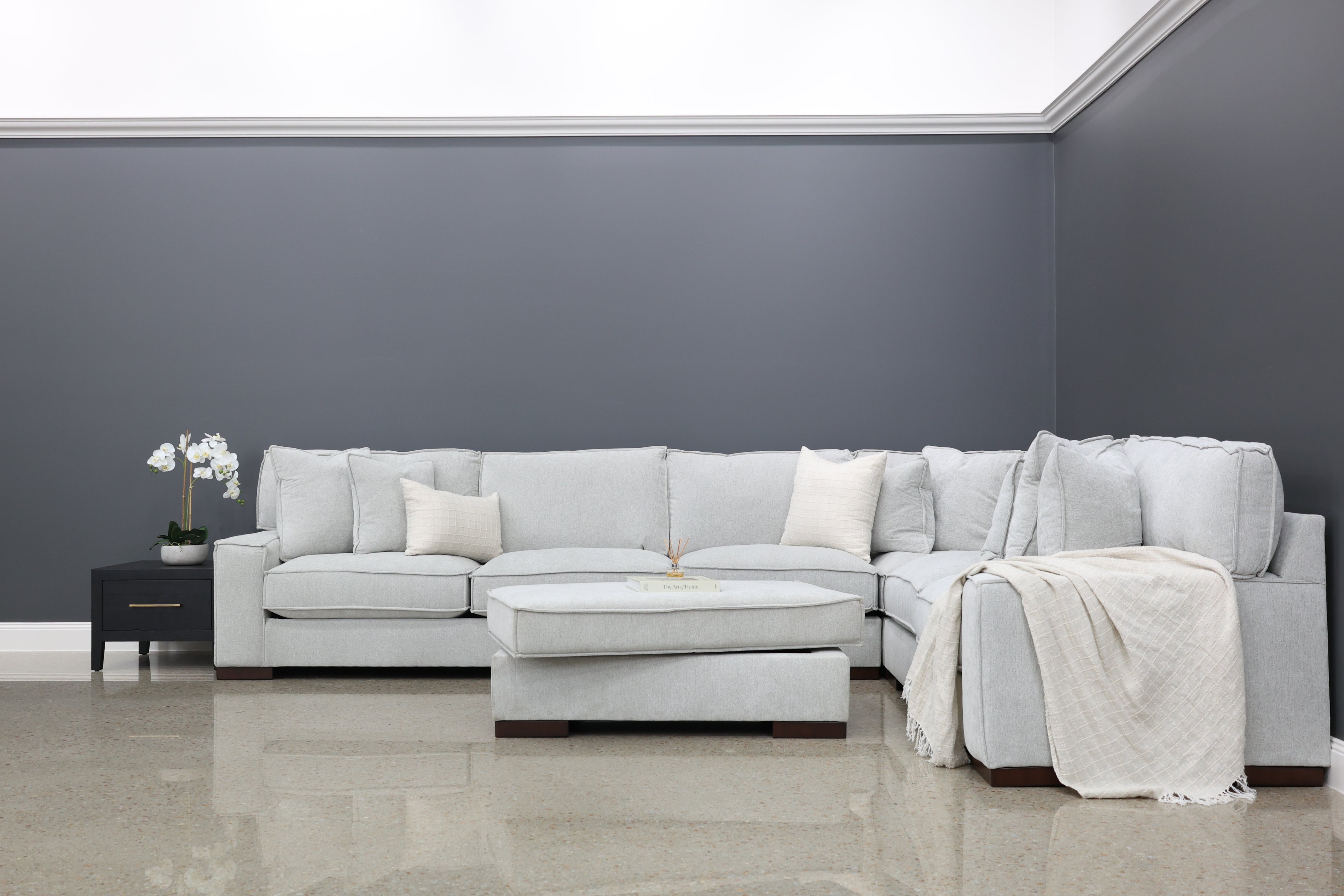 Gembrook 4 Piece Corner Lounge - Light Grey