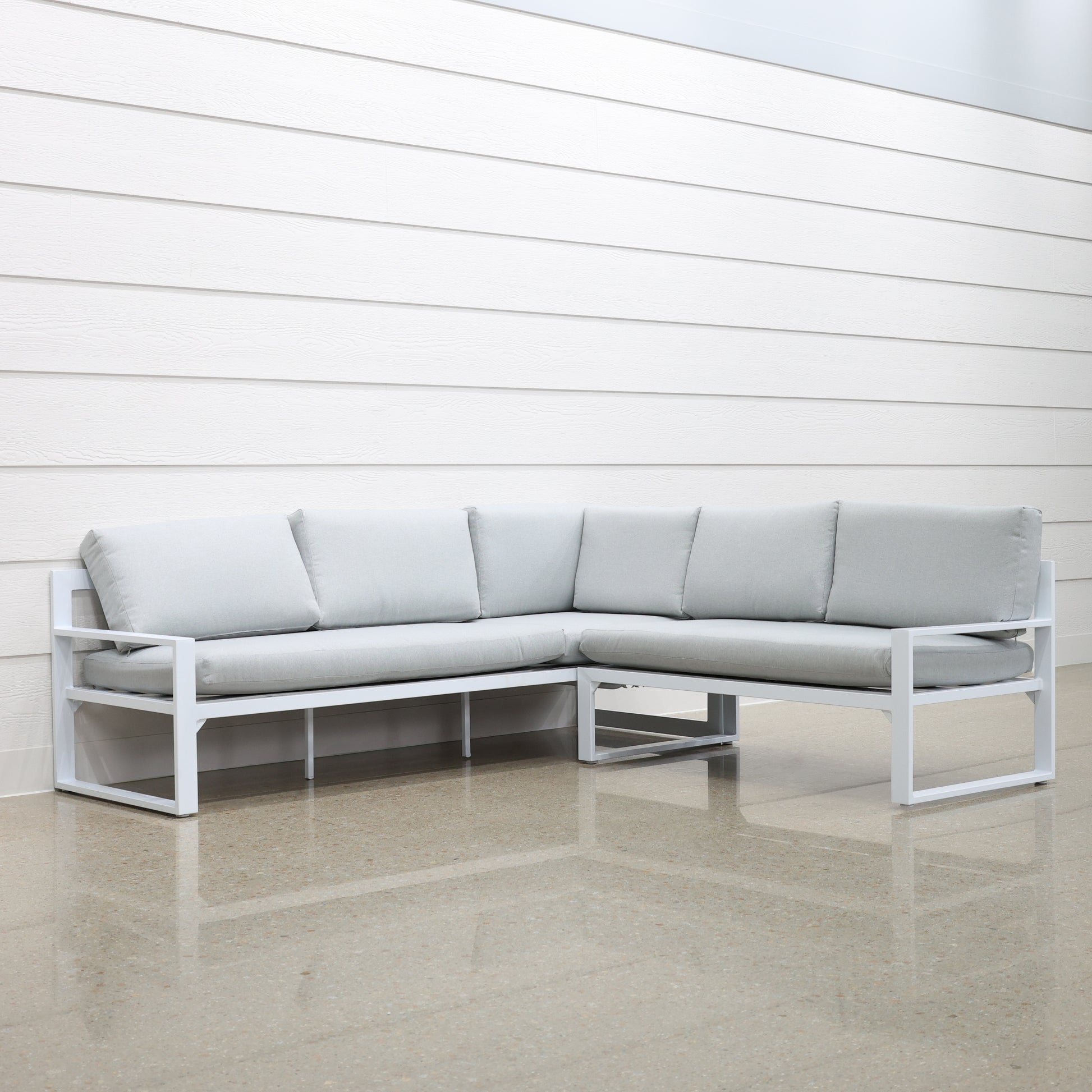 Patmos Outdoor Setting - White