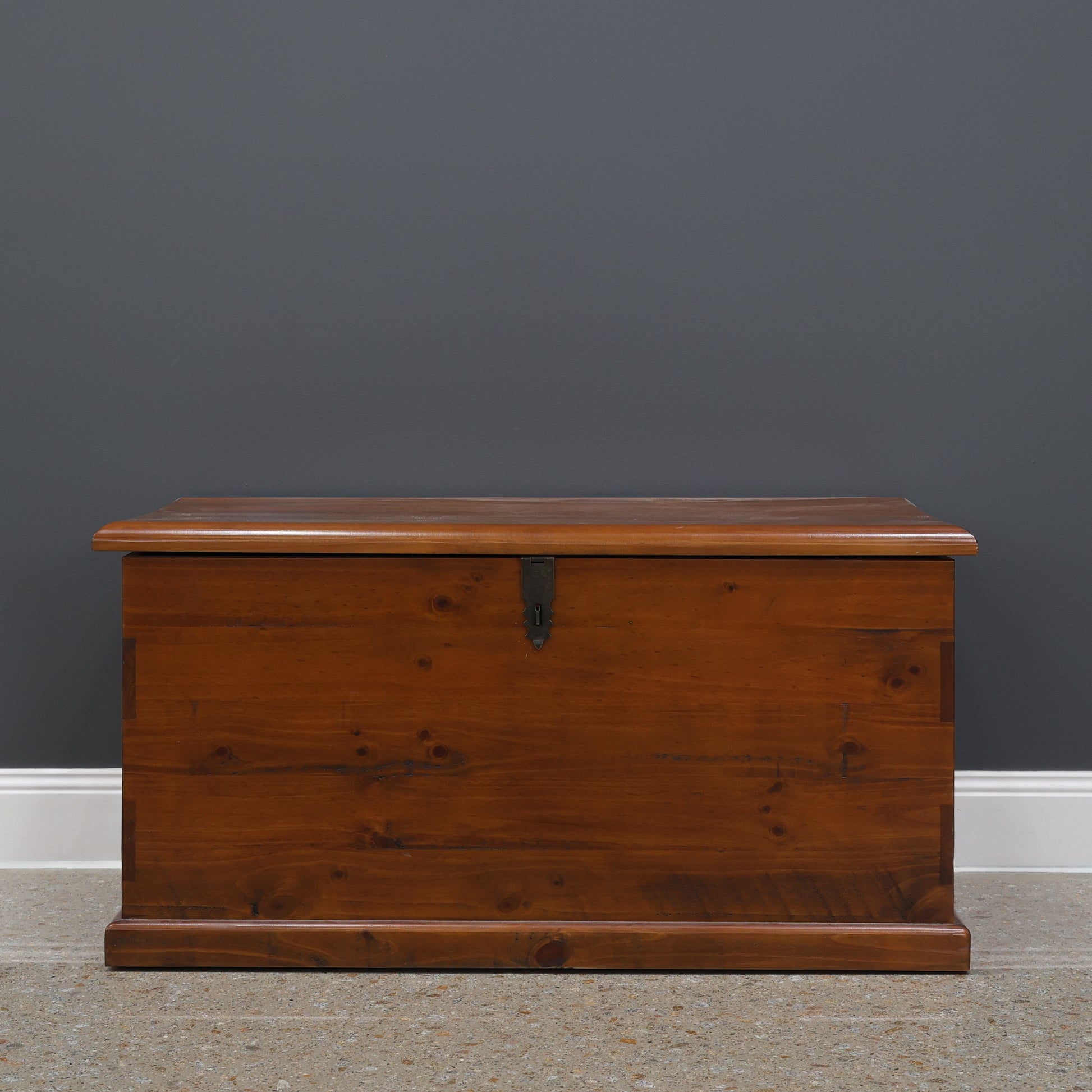 Springhurst Blanket Box