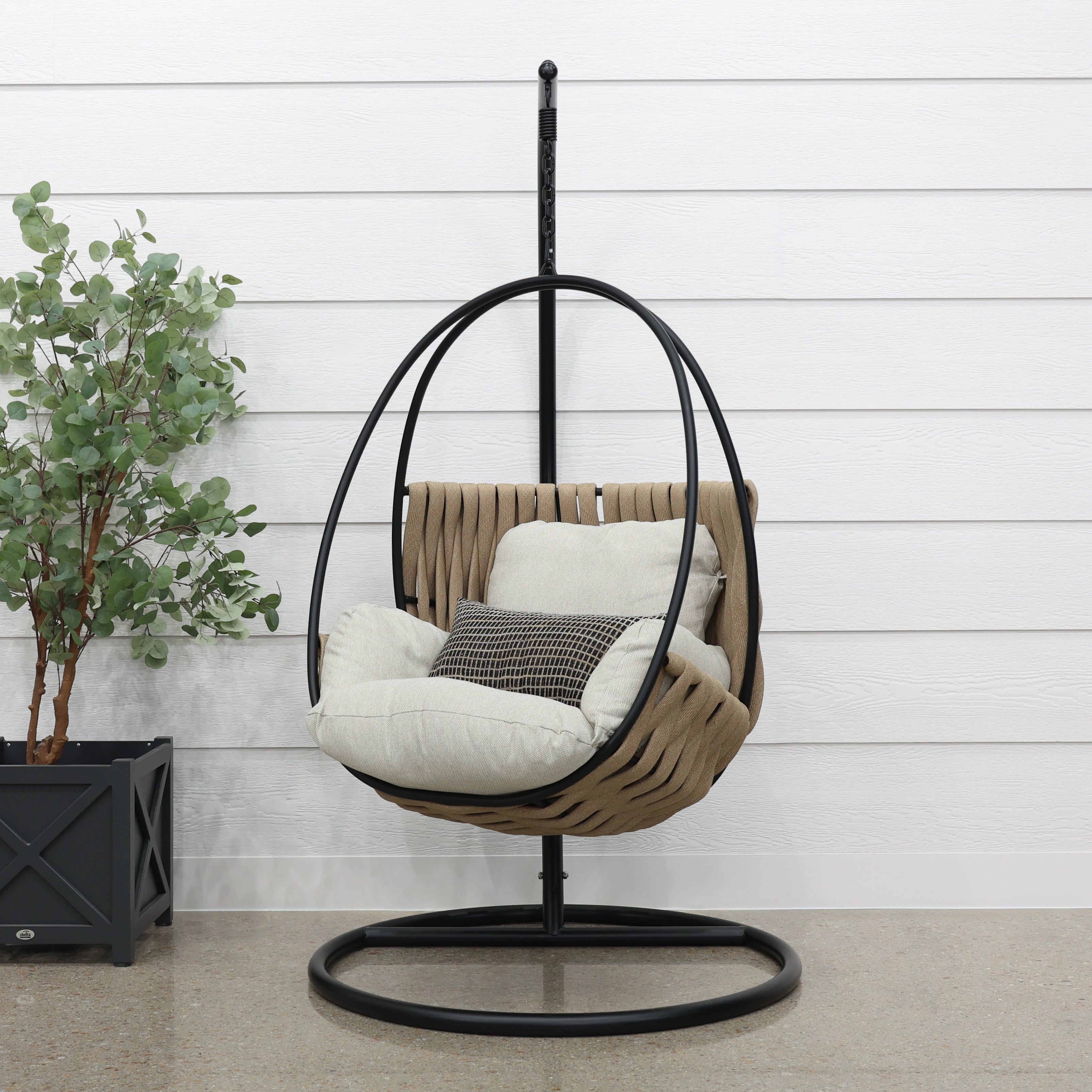 Lily Hanging Egg Chair