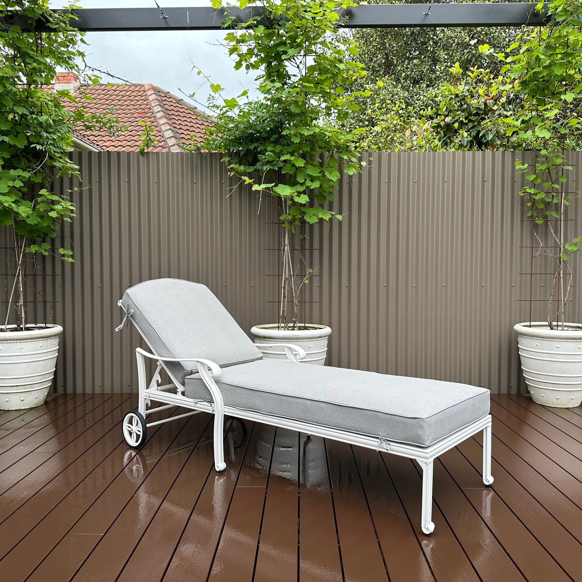 Portarlington Sun Lounge - White