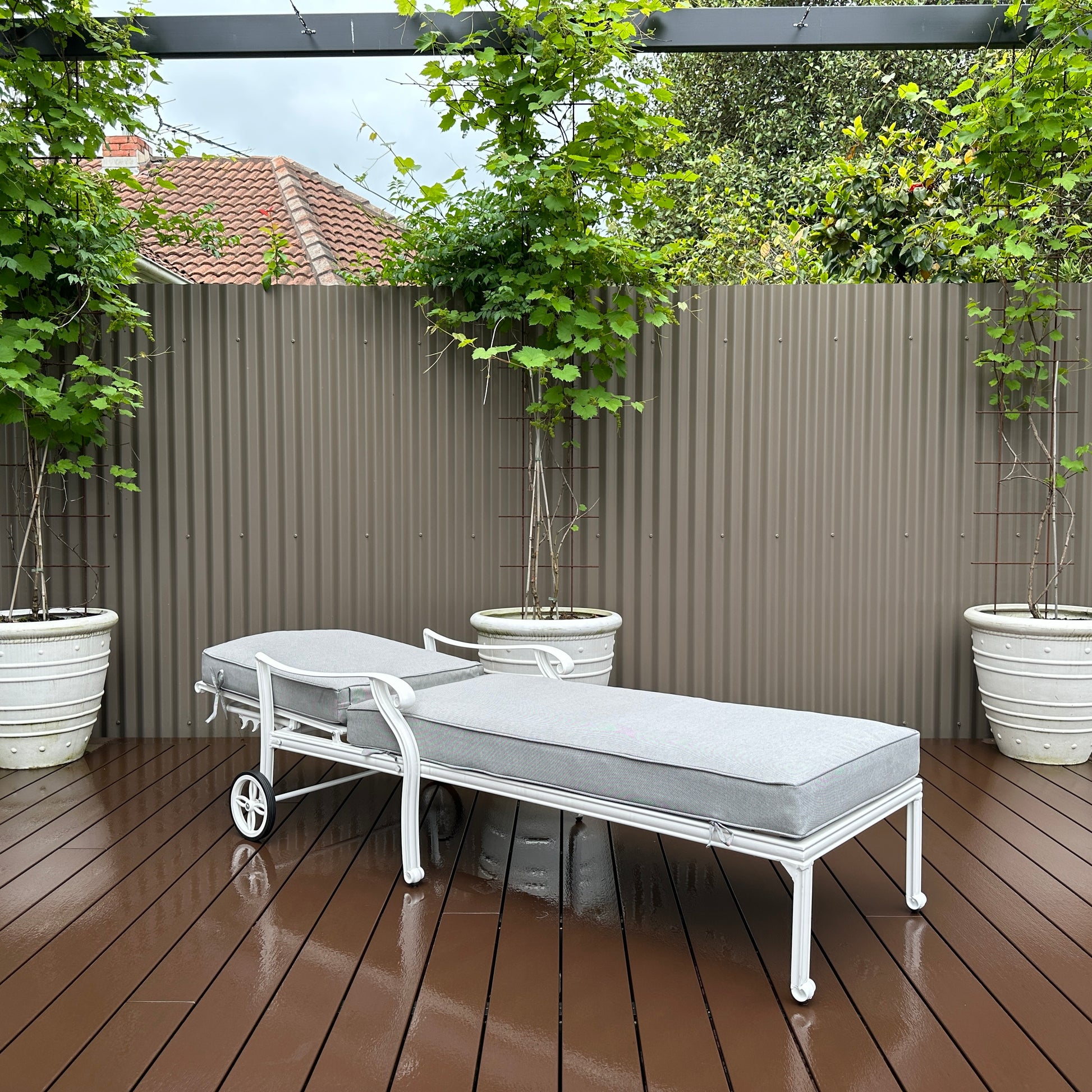 Portarlington Sun Lounge - White