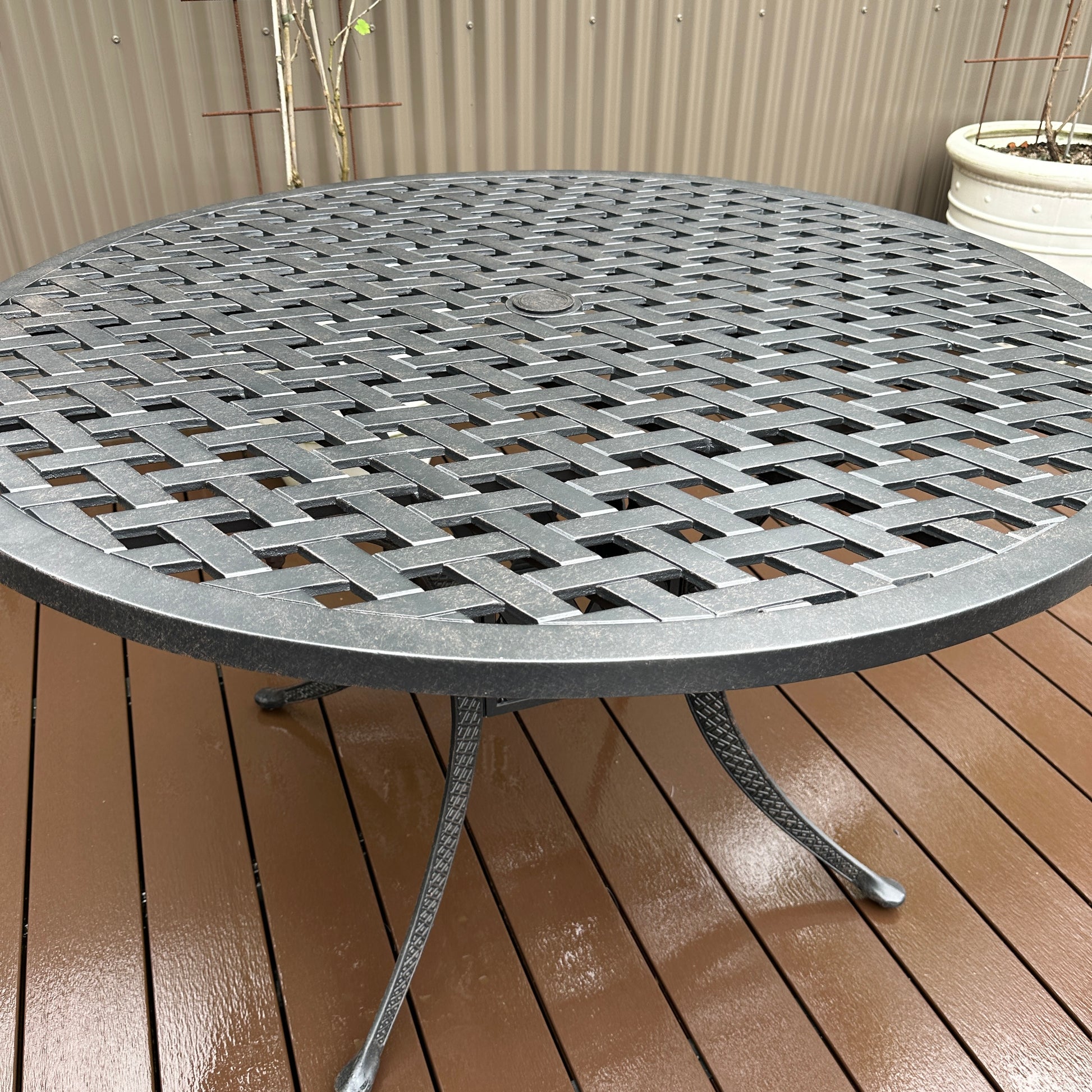 Portarlington 122cm Round Table - Bronze