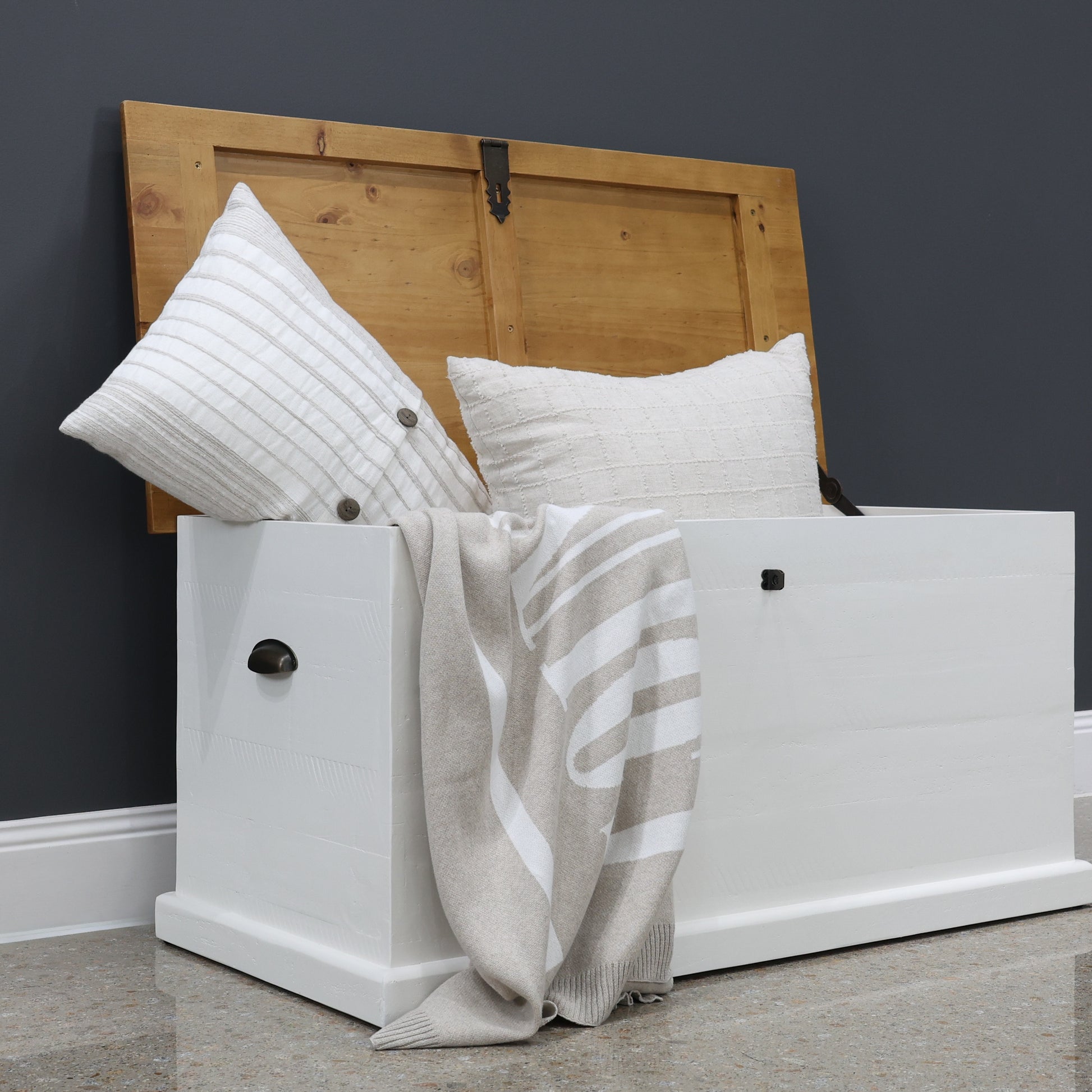 Springhurst Blanket Box - Two Tone