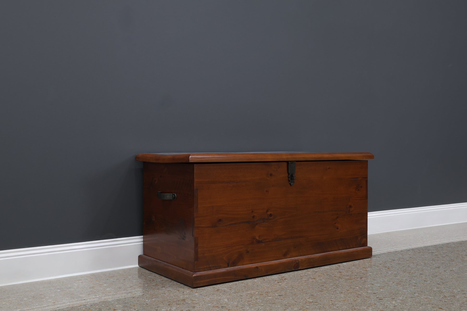 Springhurst Blanket Box