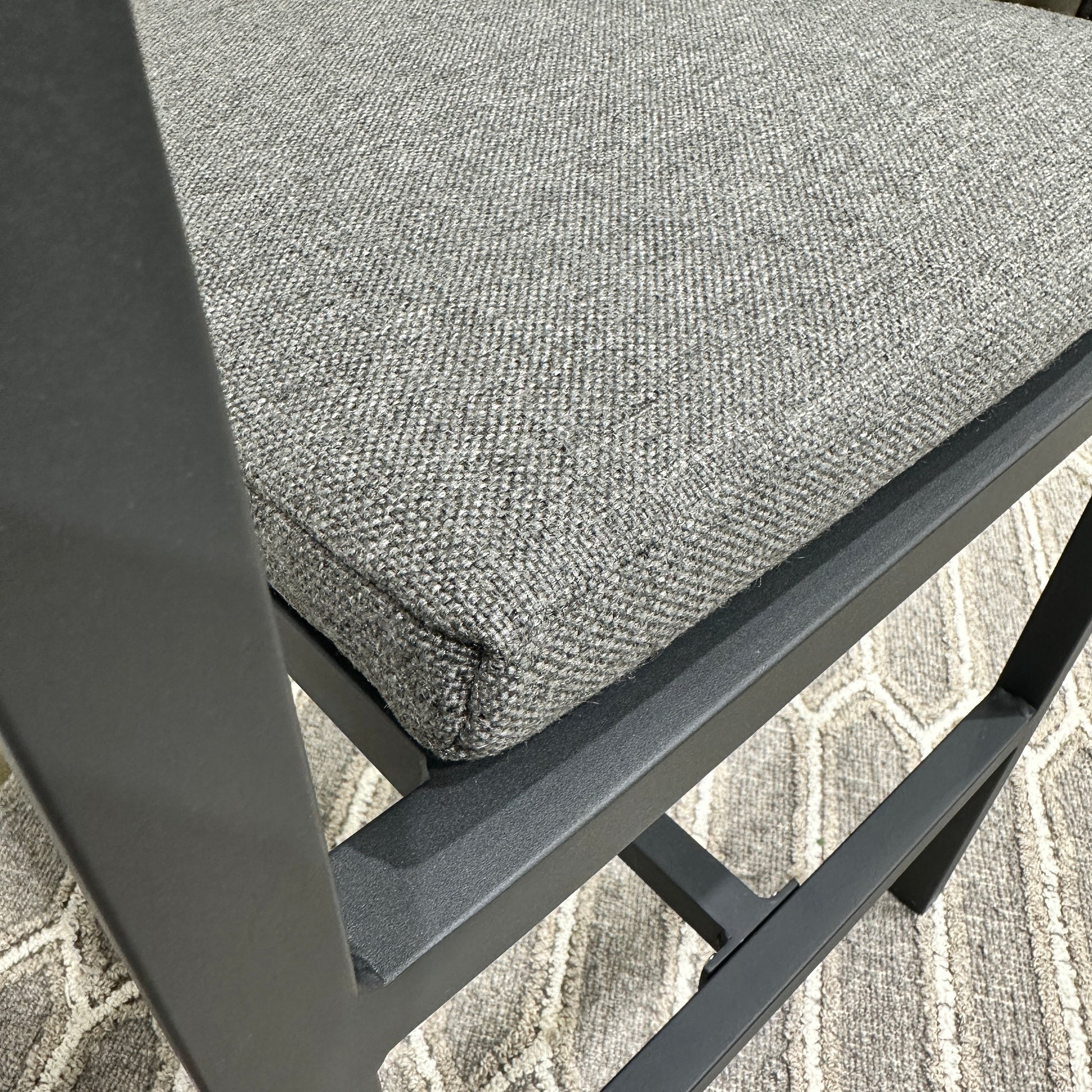 Sorrento Bar Chair w/ Arms - Black