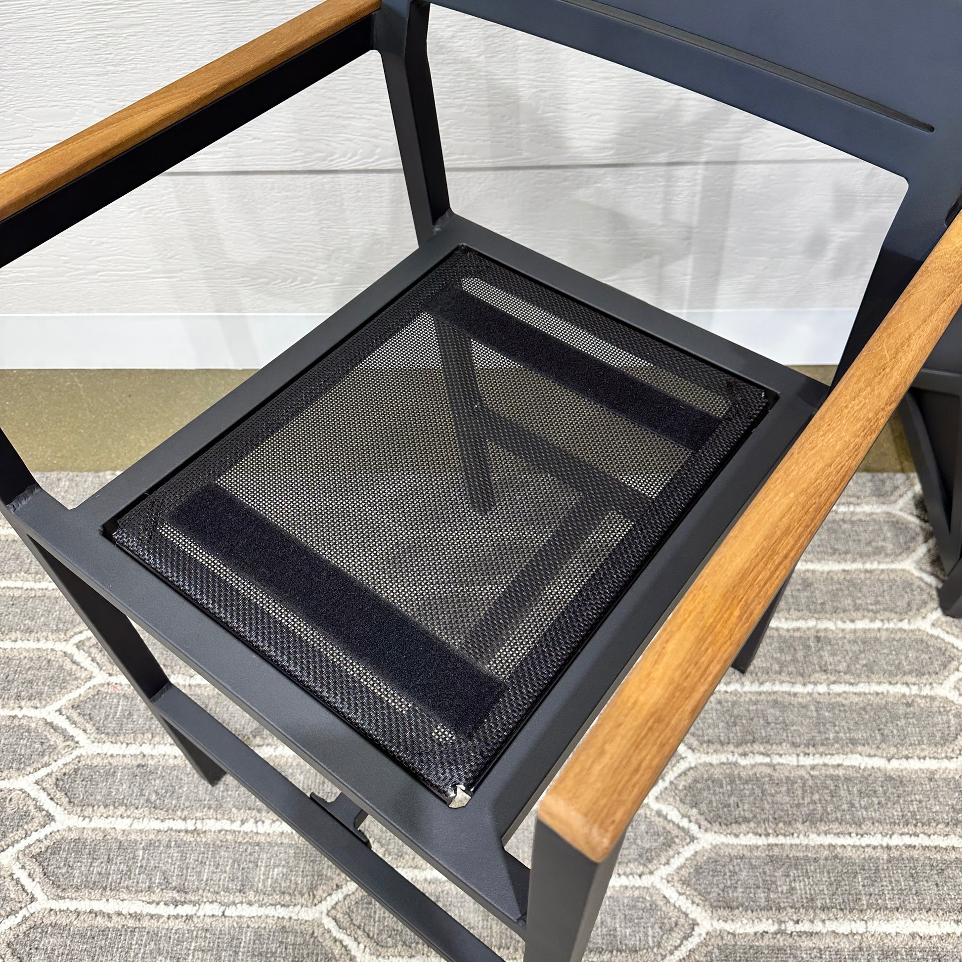 Sorrento Bar Chair w/ Arms - Black