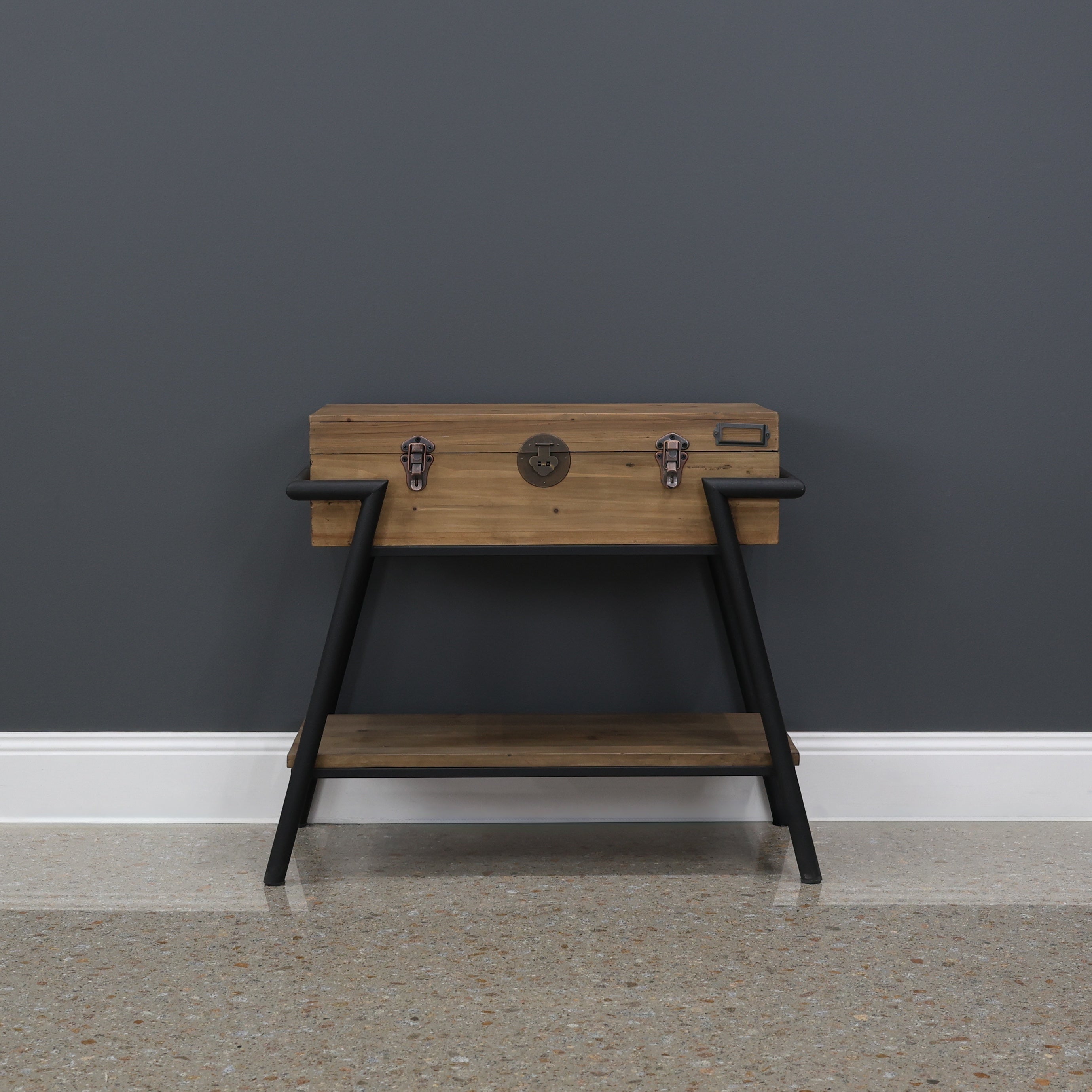 Henry Suitcase Chest