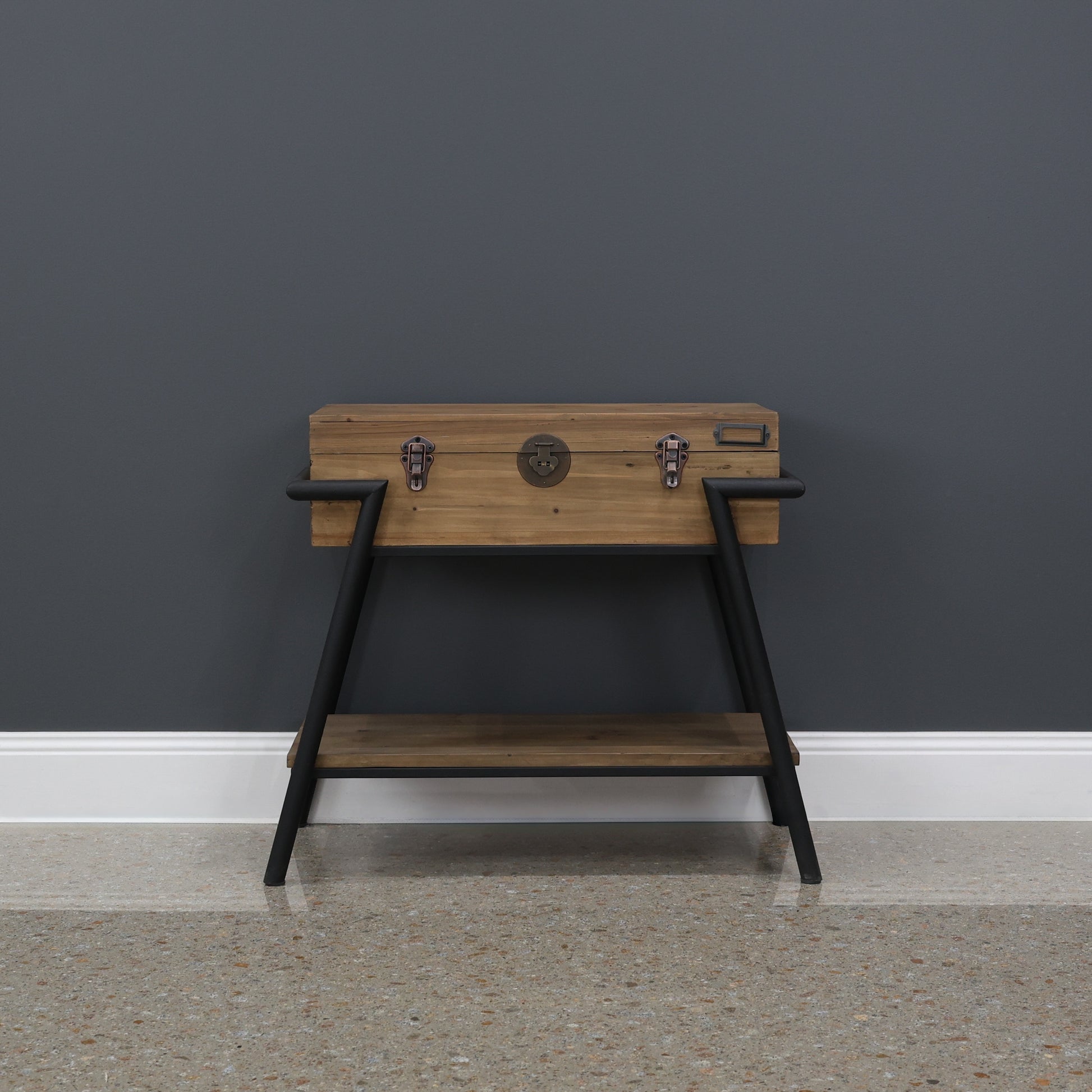 Henry Suitcase Chest