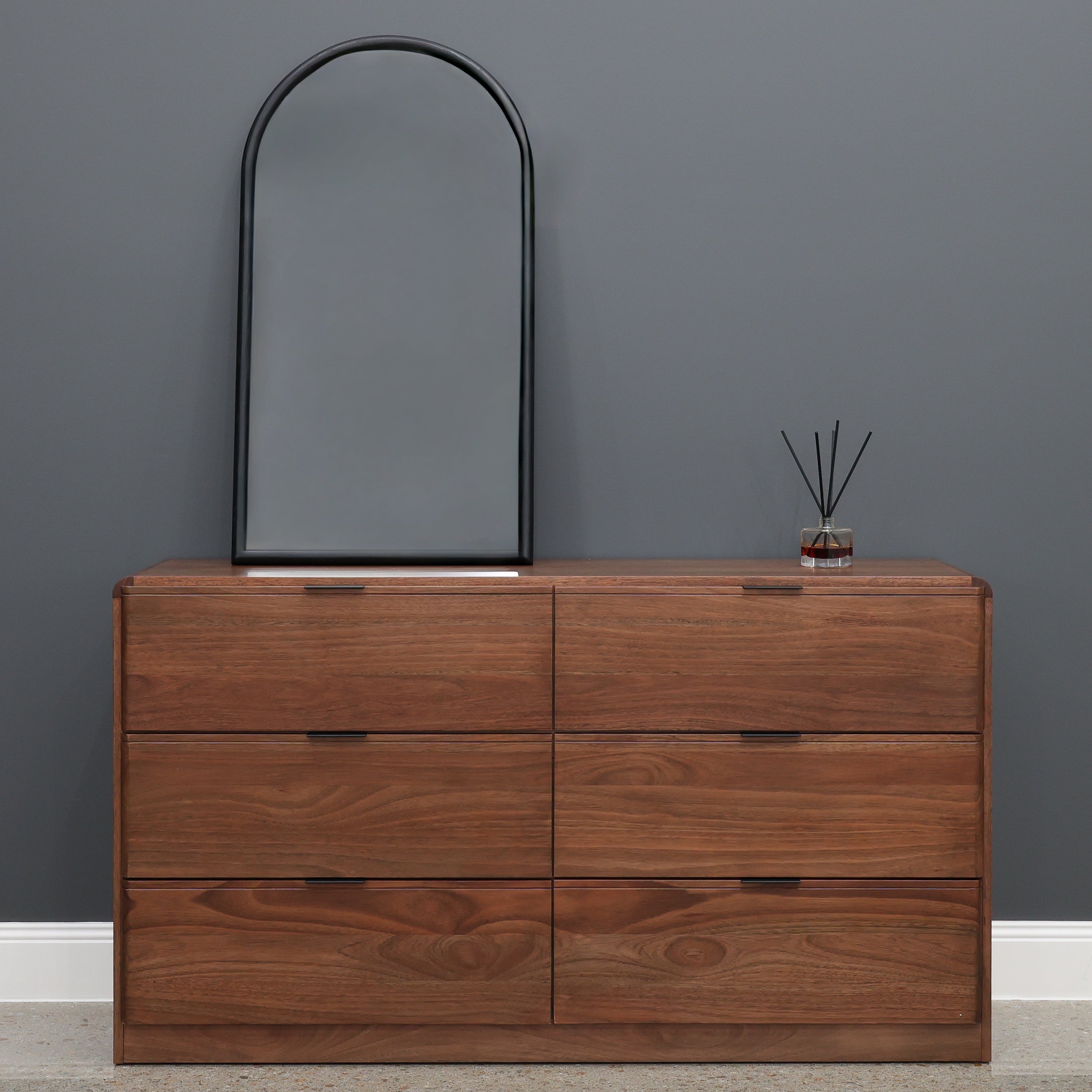 Rostrevor Dresser