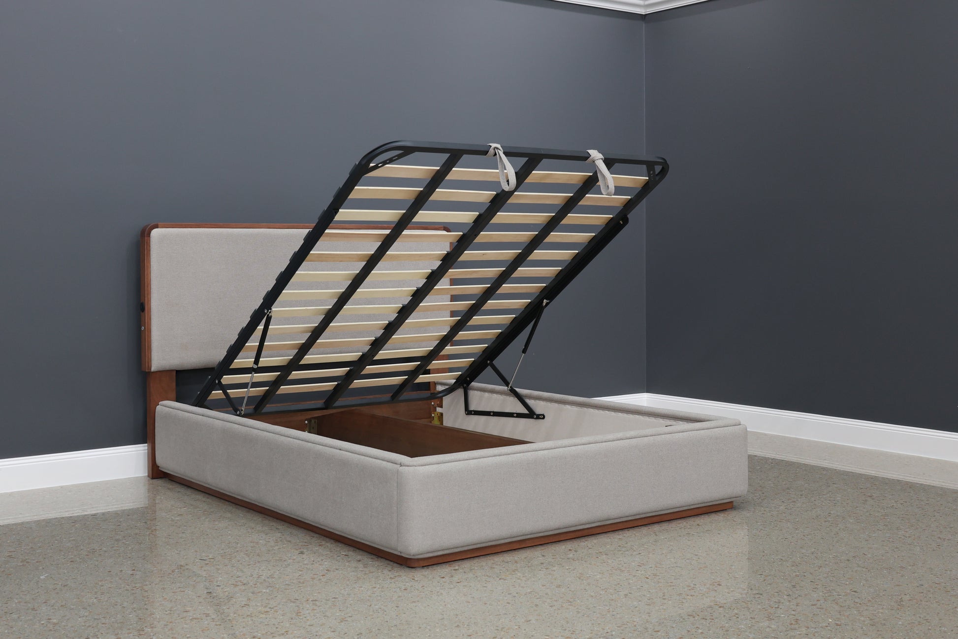 Rostrevor Gas Lift Bed