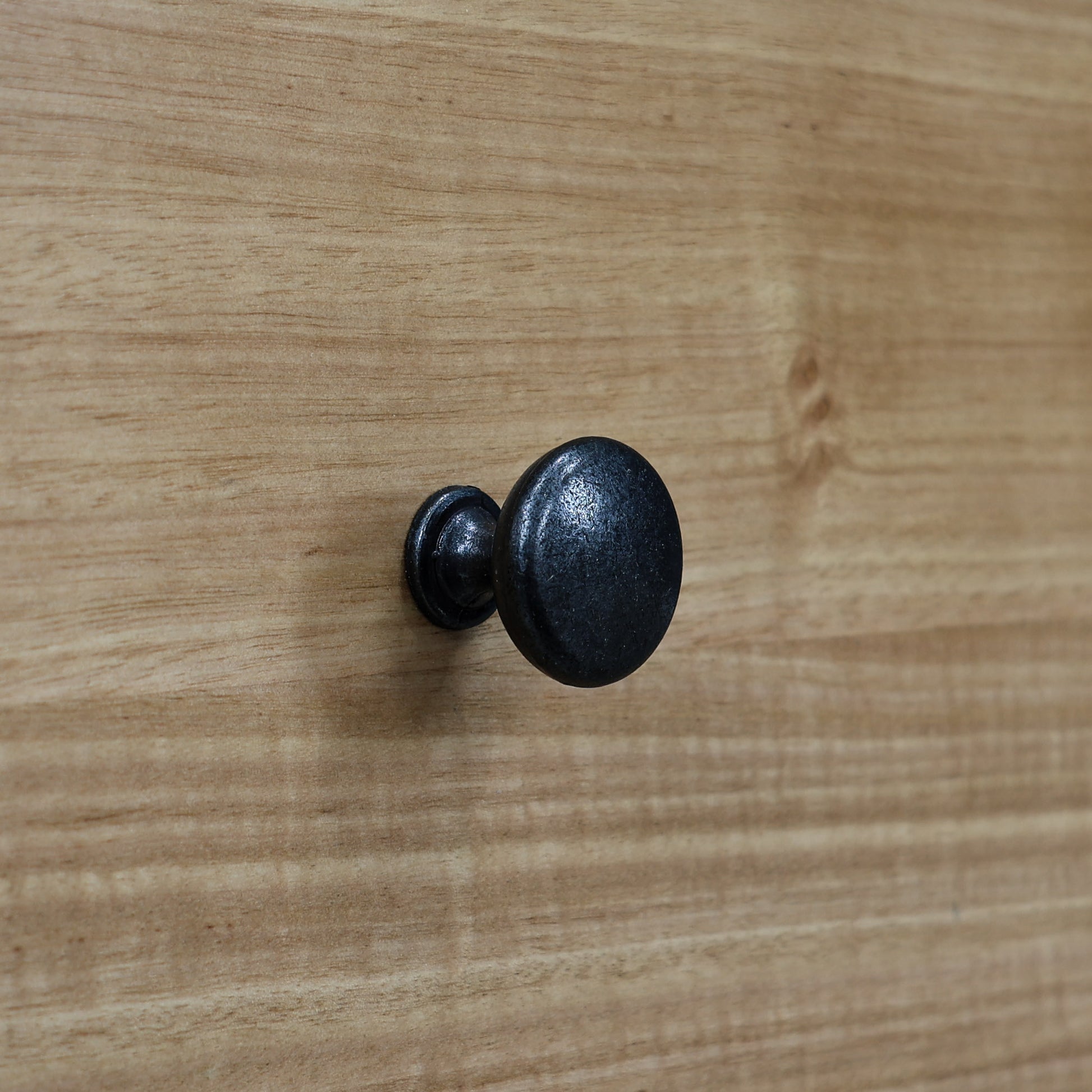 Colmar Bedside Table