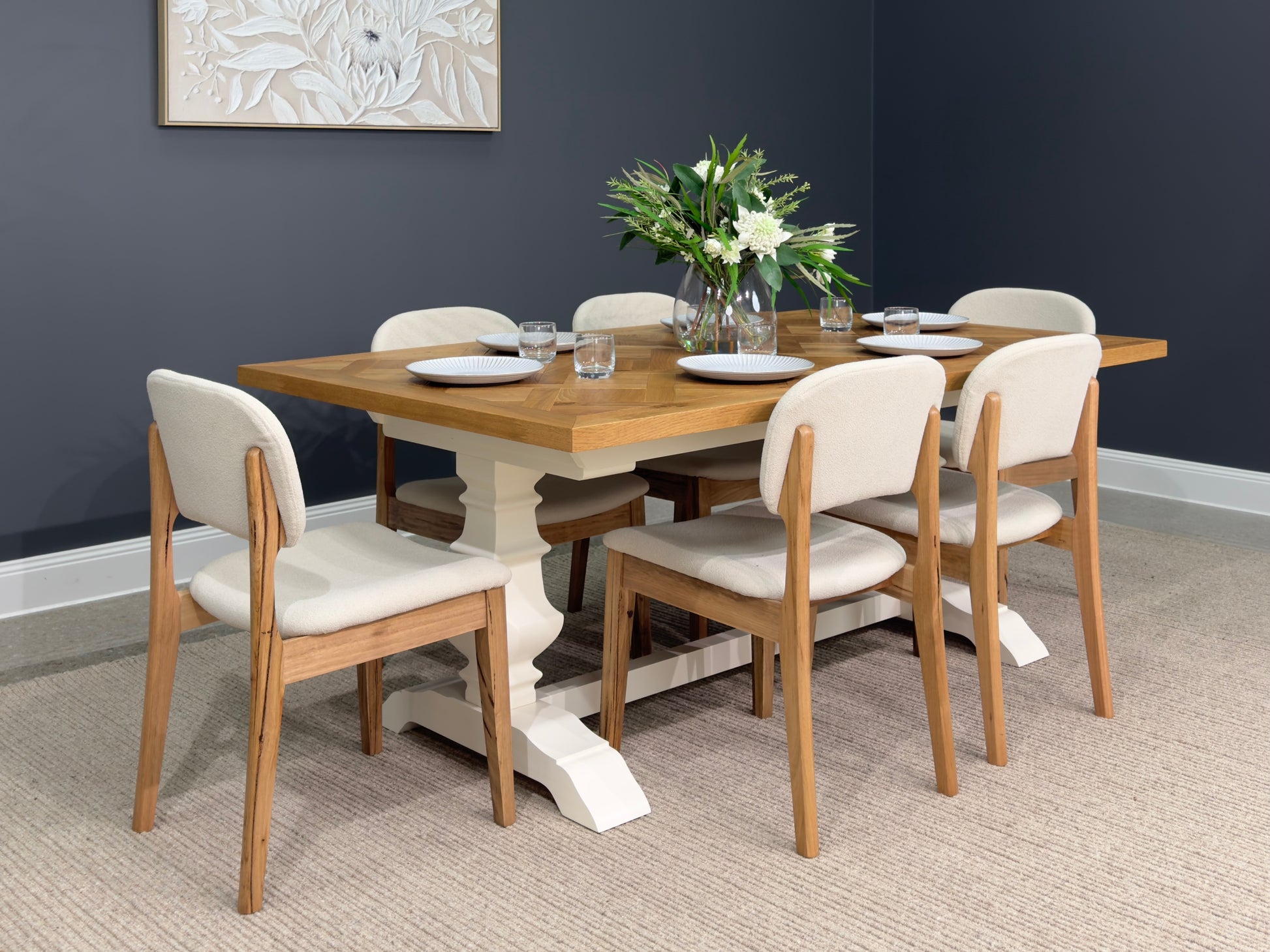 Hampton Extension Dining Table 191 - 241cm L