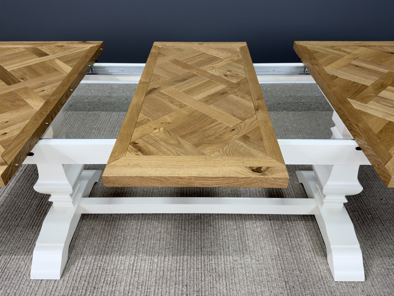 Hampton Extension Dining Table 191 - 241cm L